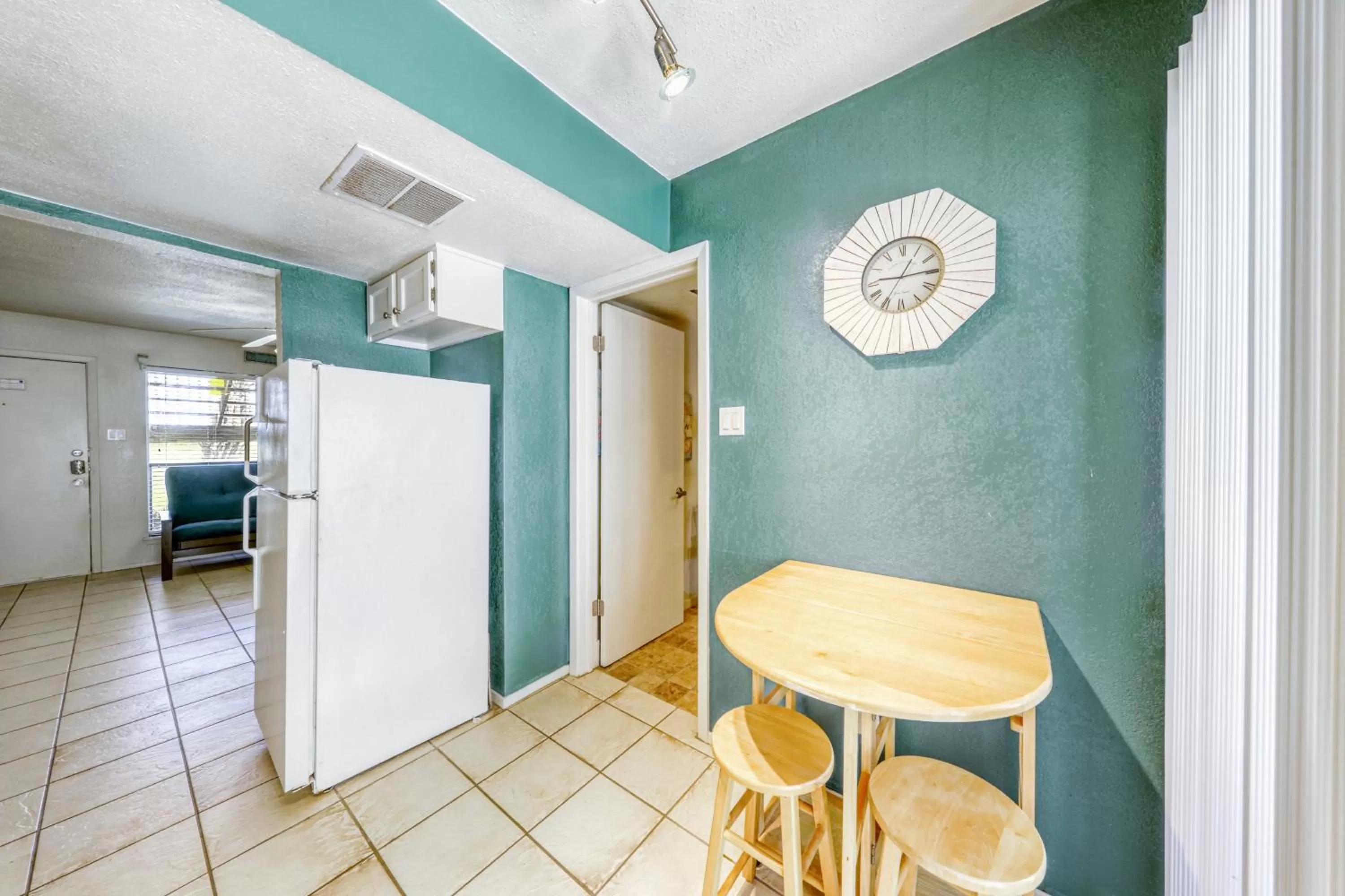 Dining Area in Sand Dollar #5