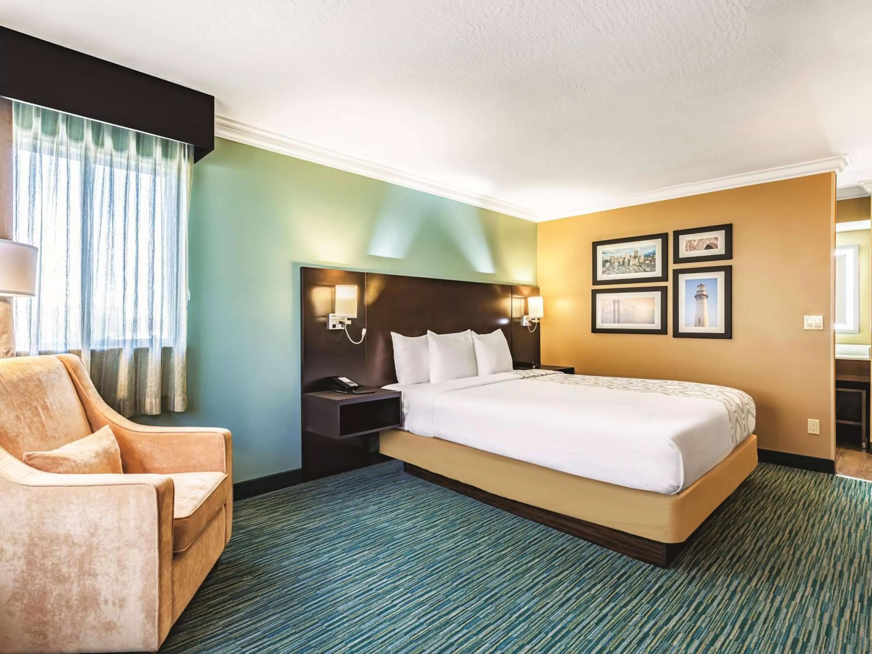 Photo of the whole room, Bed in La Quinta by Wyndham San Francisco Airport West Millbrae FREE AIRPORT SHUTTLE