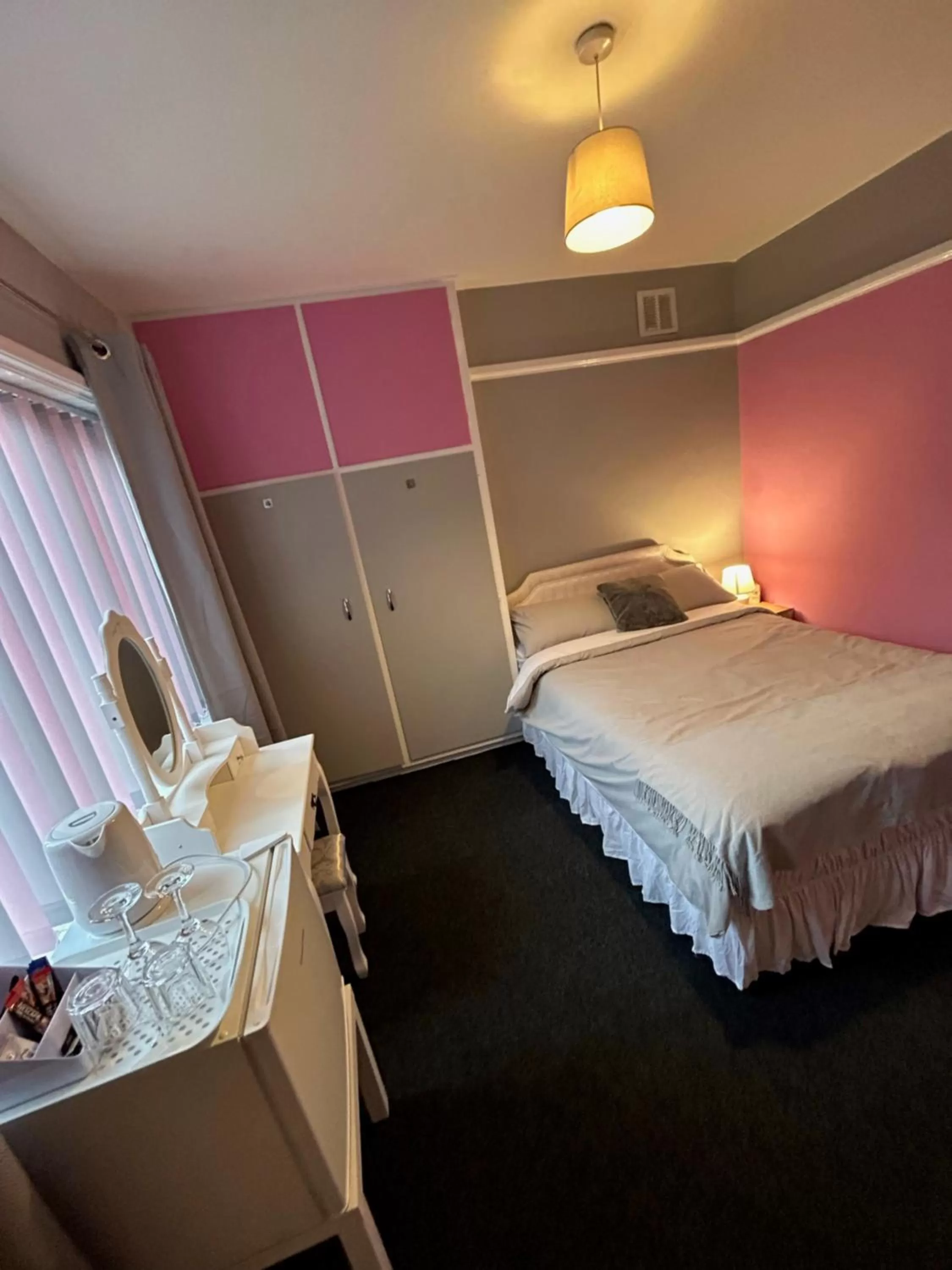 Bedroom, Bed in Balanco’s b&b