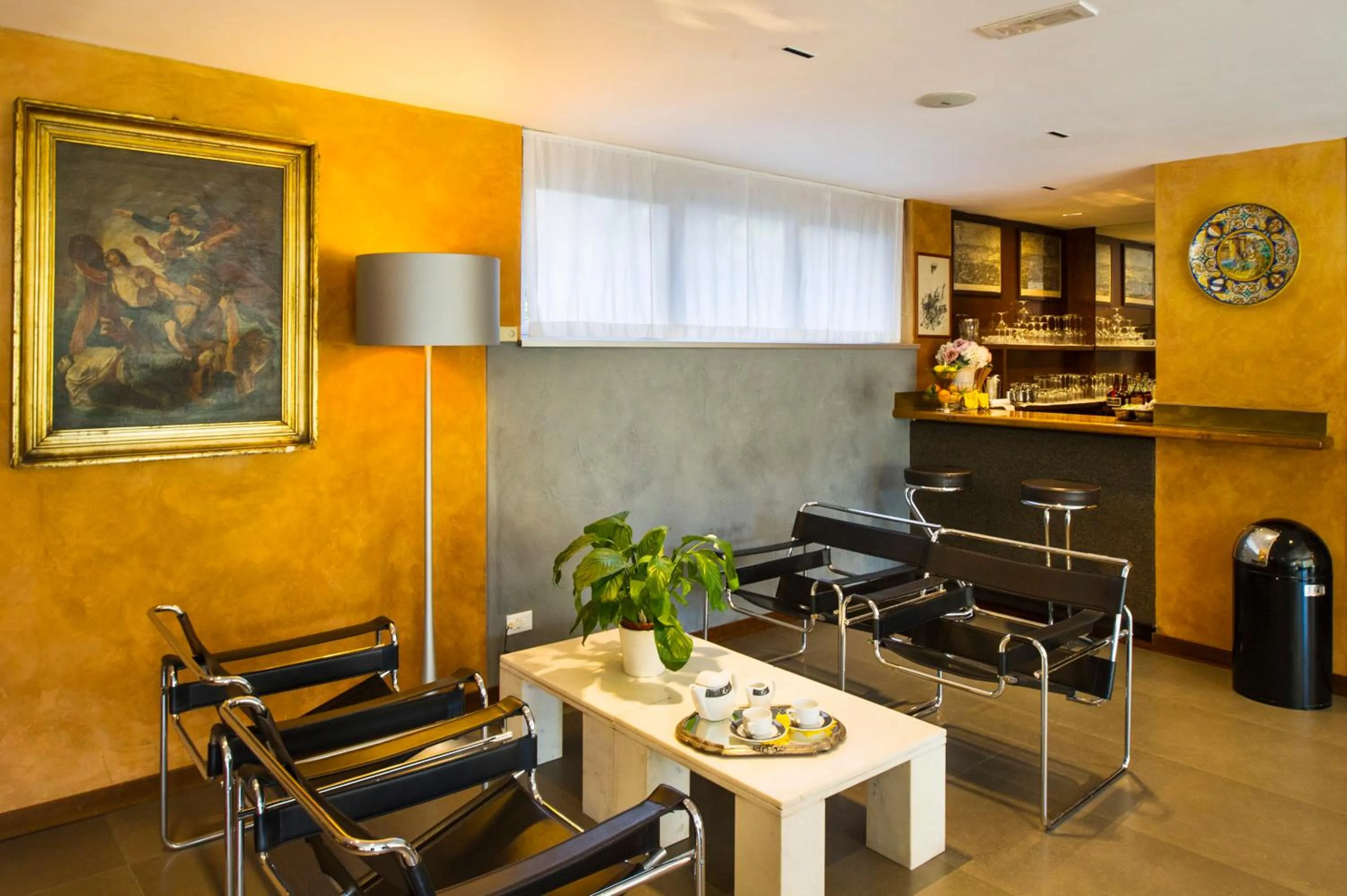 Lounge or bar in Hotel Ghironi
