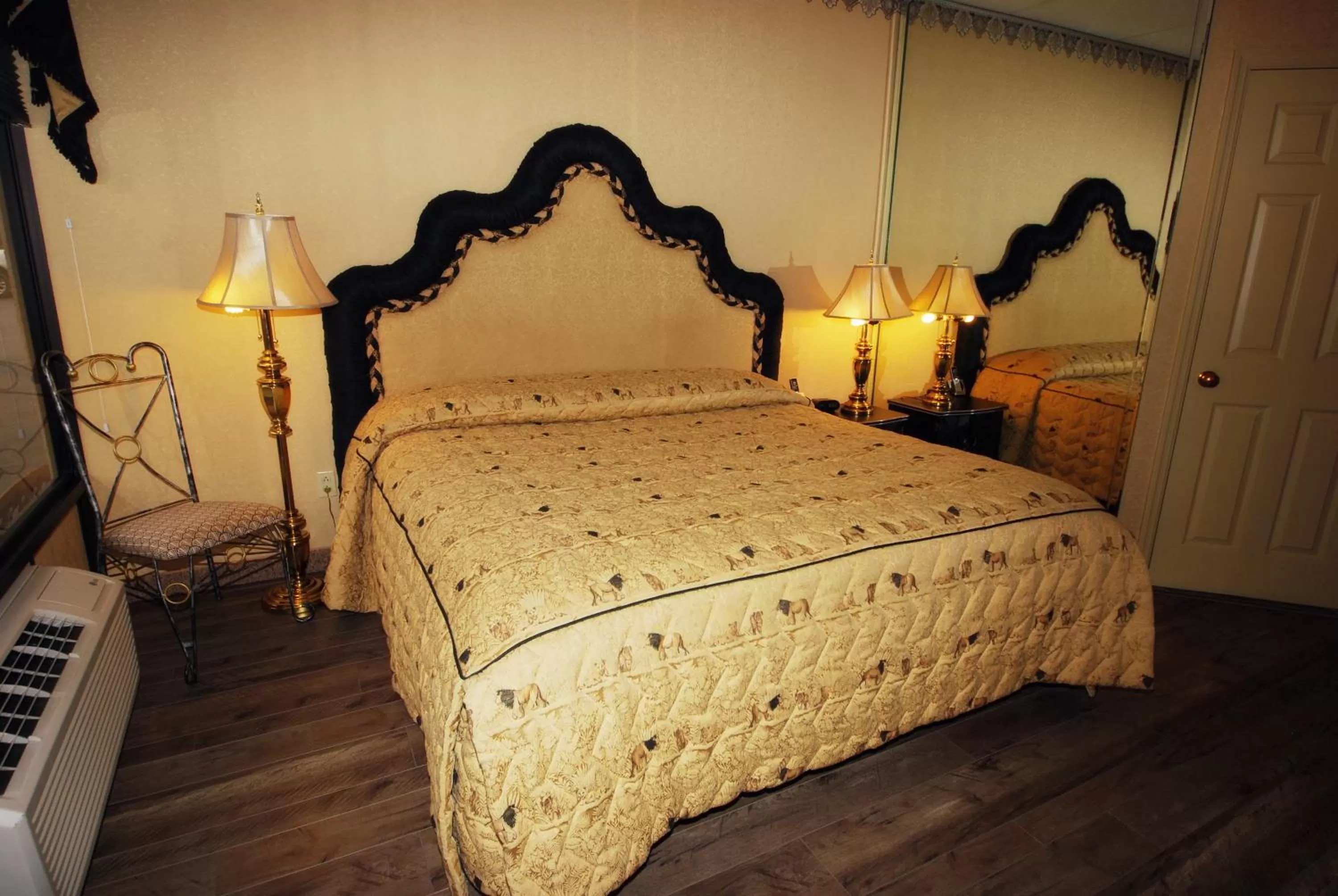 Bed in Rivergate Mountain Lodge