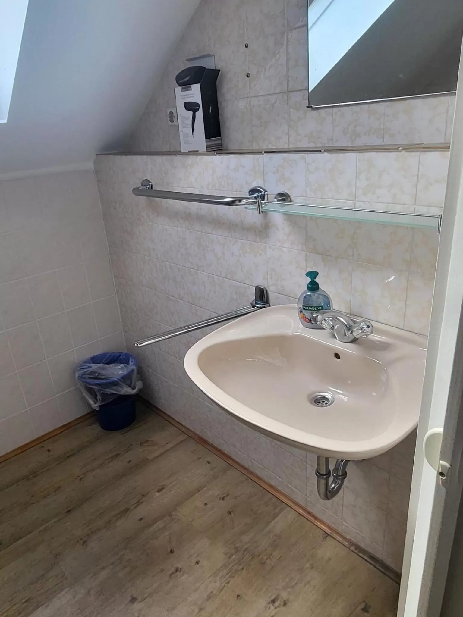 Bathroom in Gasthaus Staufenbrücke