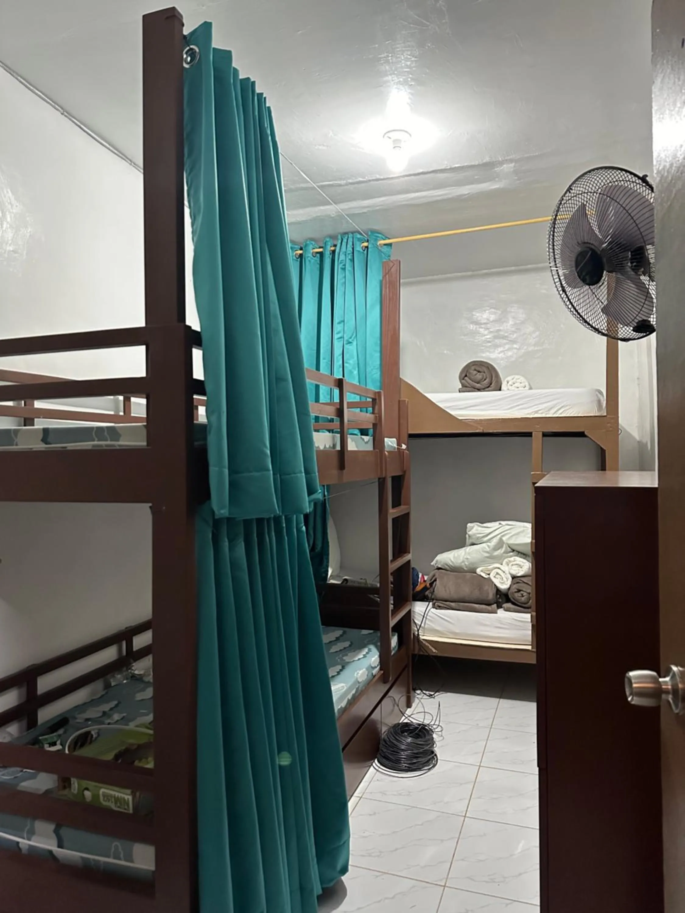 Bed in Malapascua Budget Inn MBI DIVE CENTER