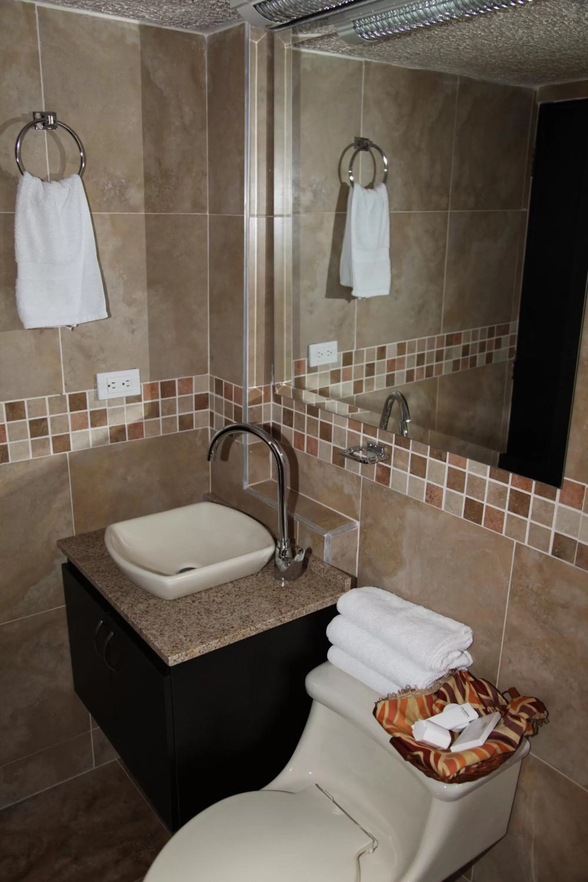 Bathroom in Hotel Bogotá Gran Marquez