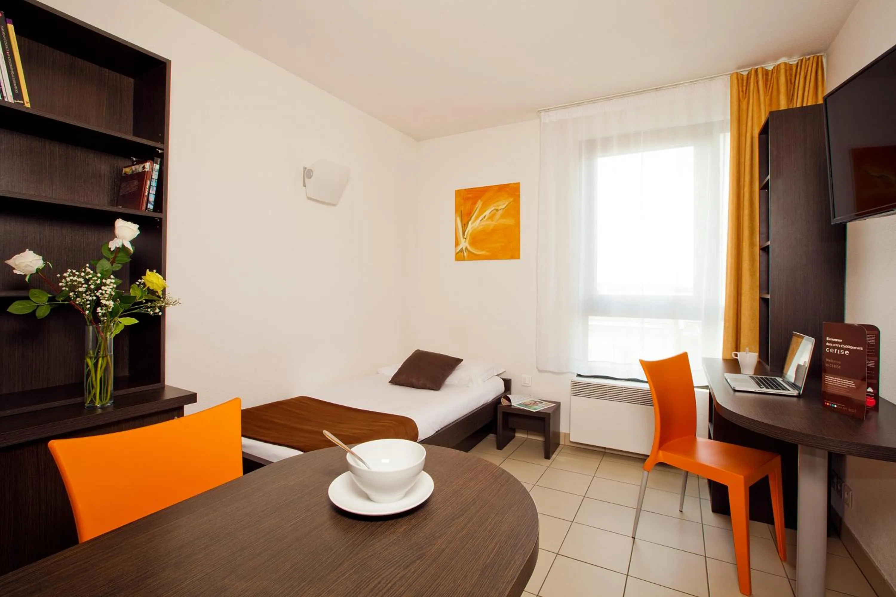 Bedroom in Cerise Strasbourg