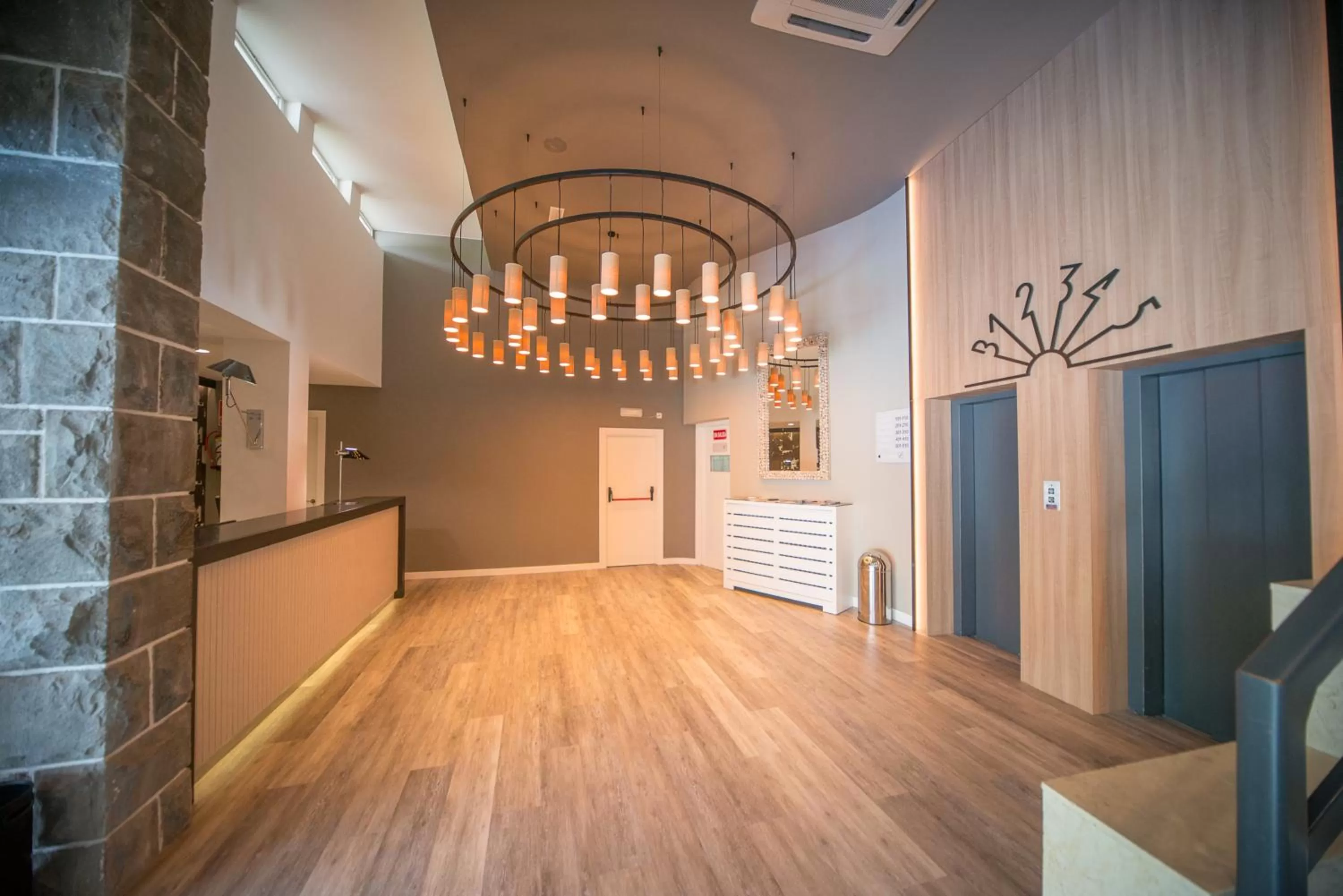 Lobby or reception in Gran Hotel de Jaca