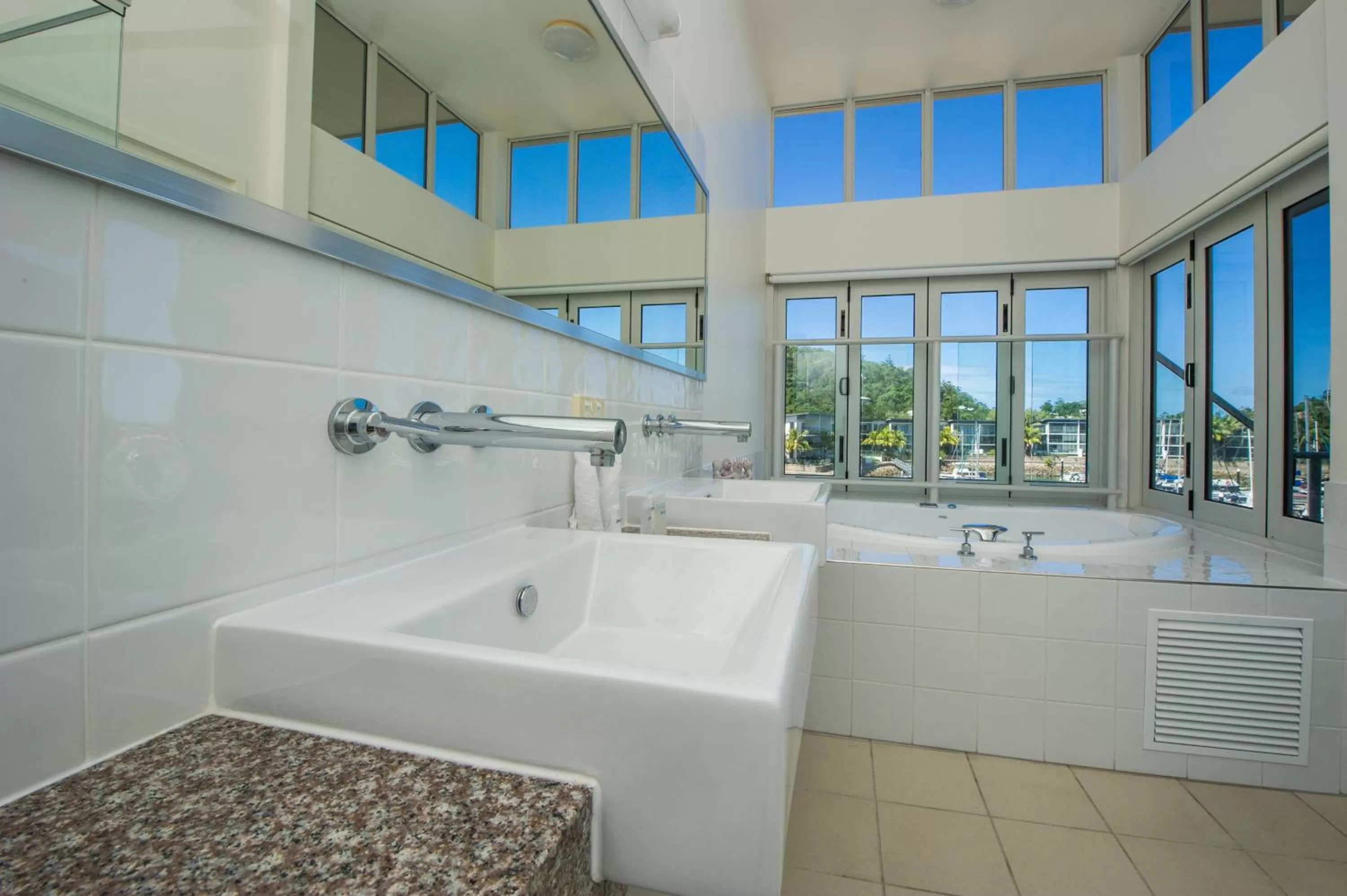 Bathroom in Beachside Magnetic Harbour Apartments