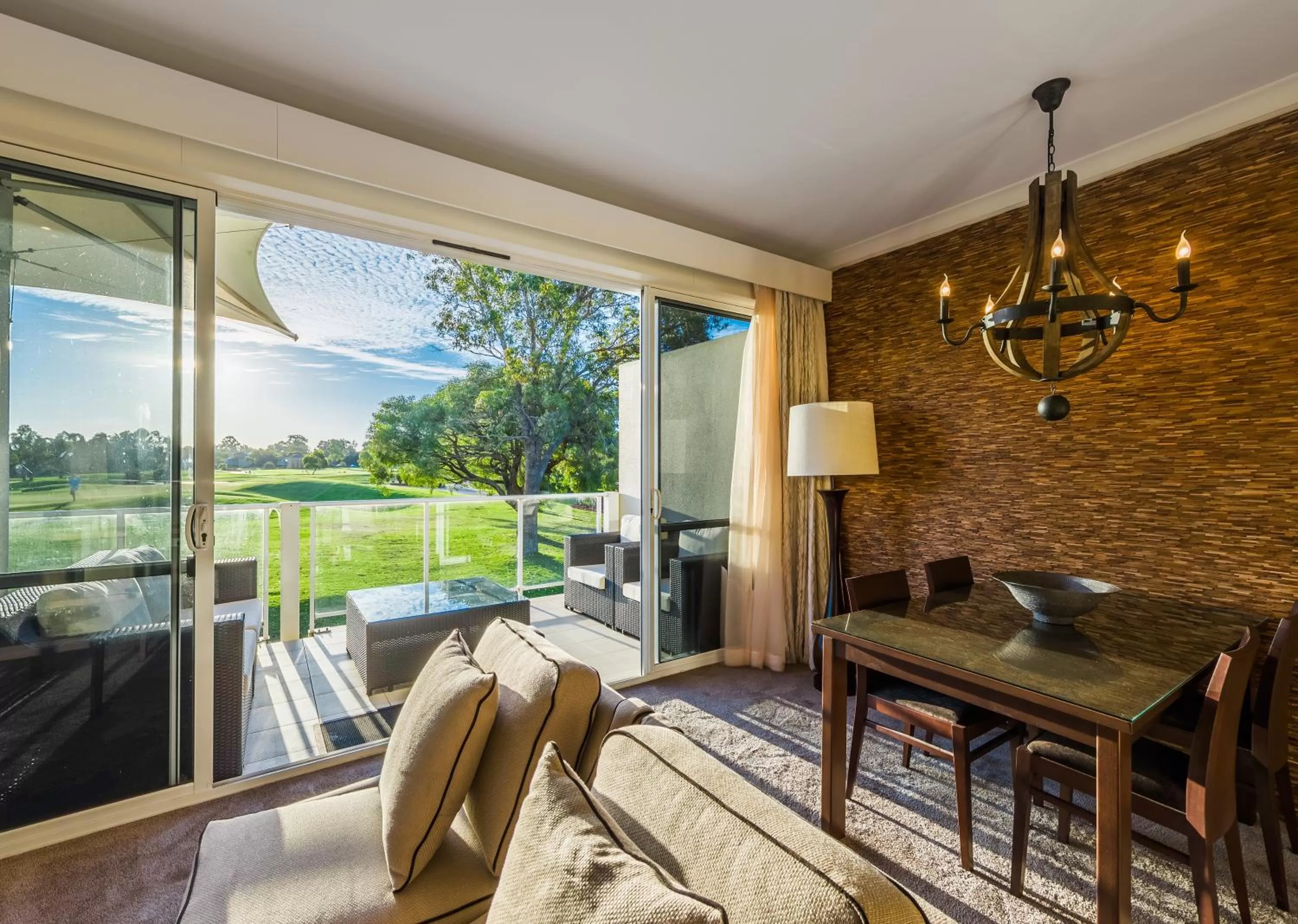 Dining area in The Sebel Swan Valley the Vines