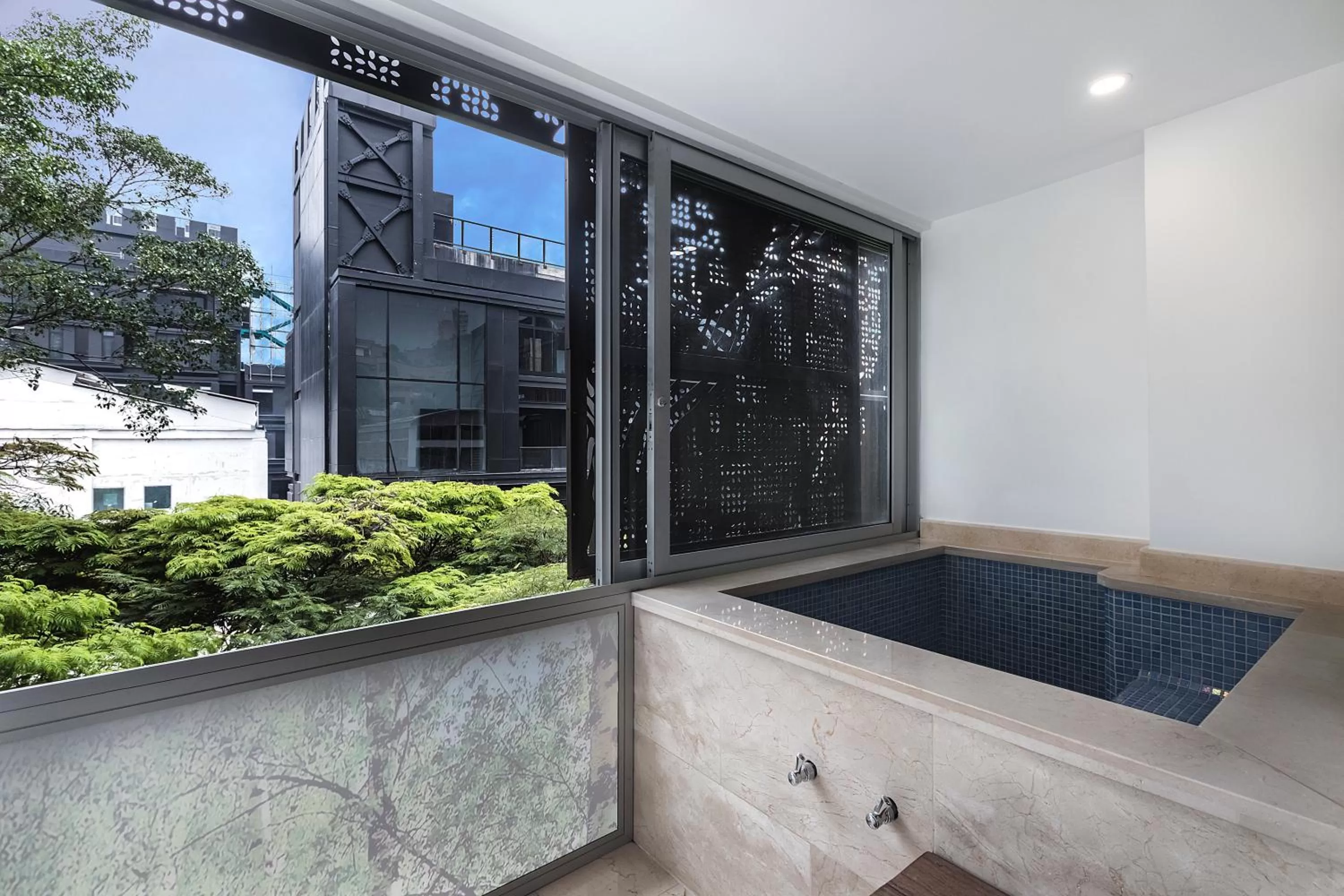 Decorative detail in Hotel Madeiro