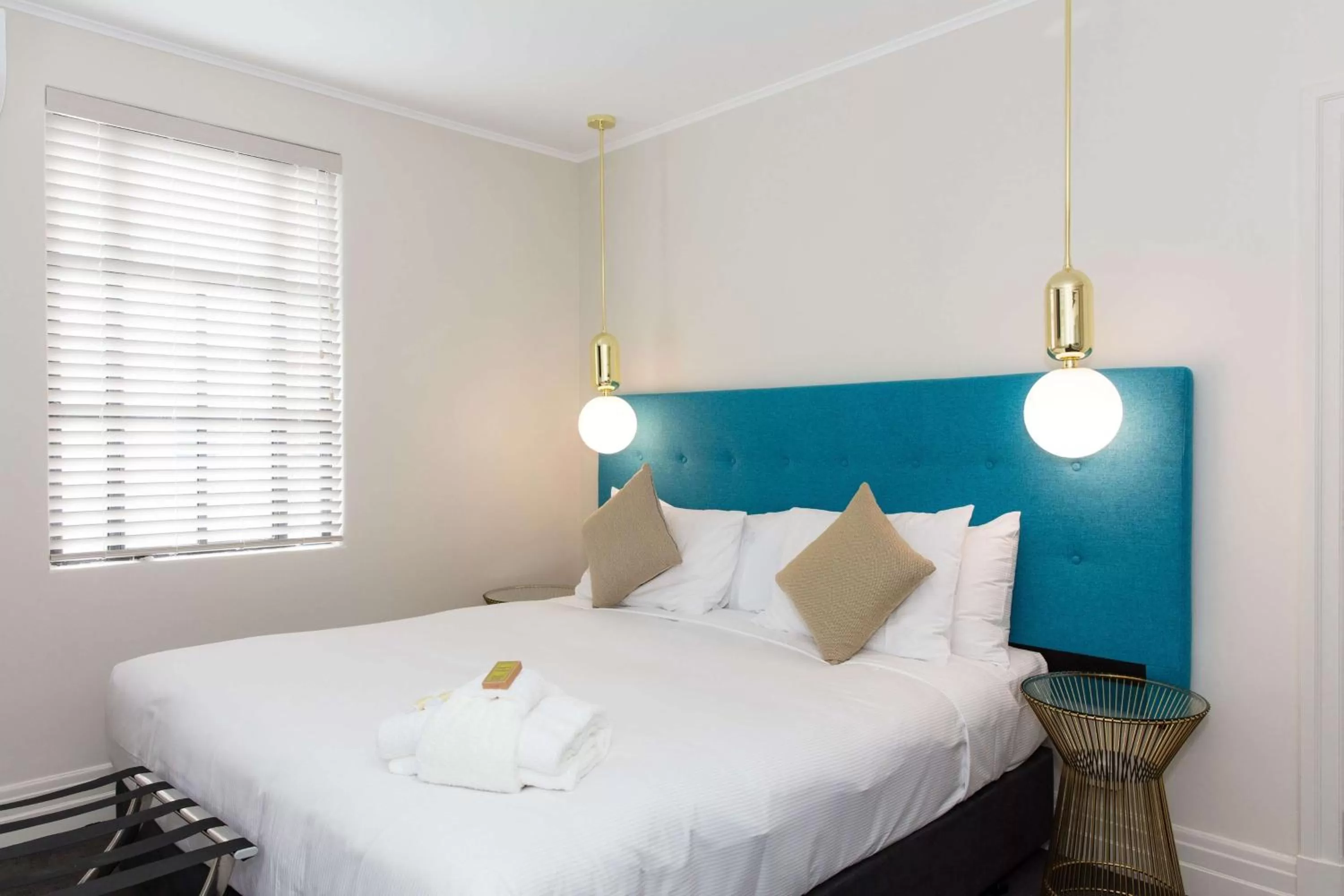 Bed in Doubletree By Hilton Wellington