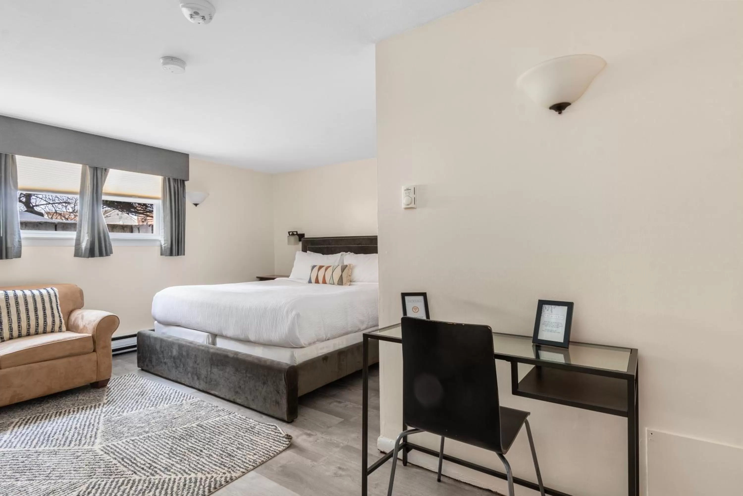 Bedroom, Bed in The Beverly