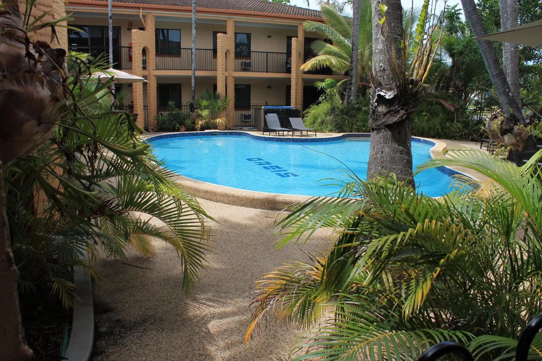 Garden in Oasis Inn Apartments