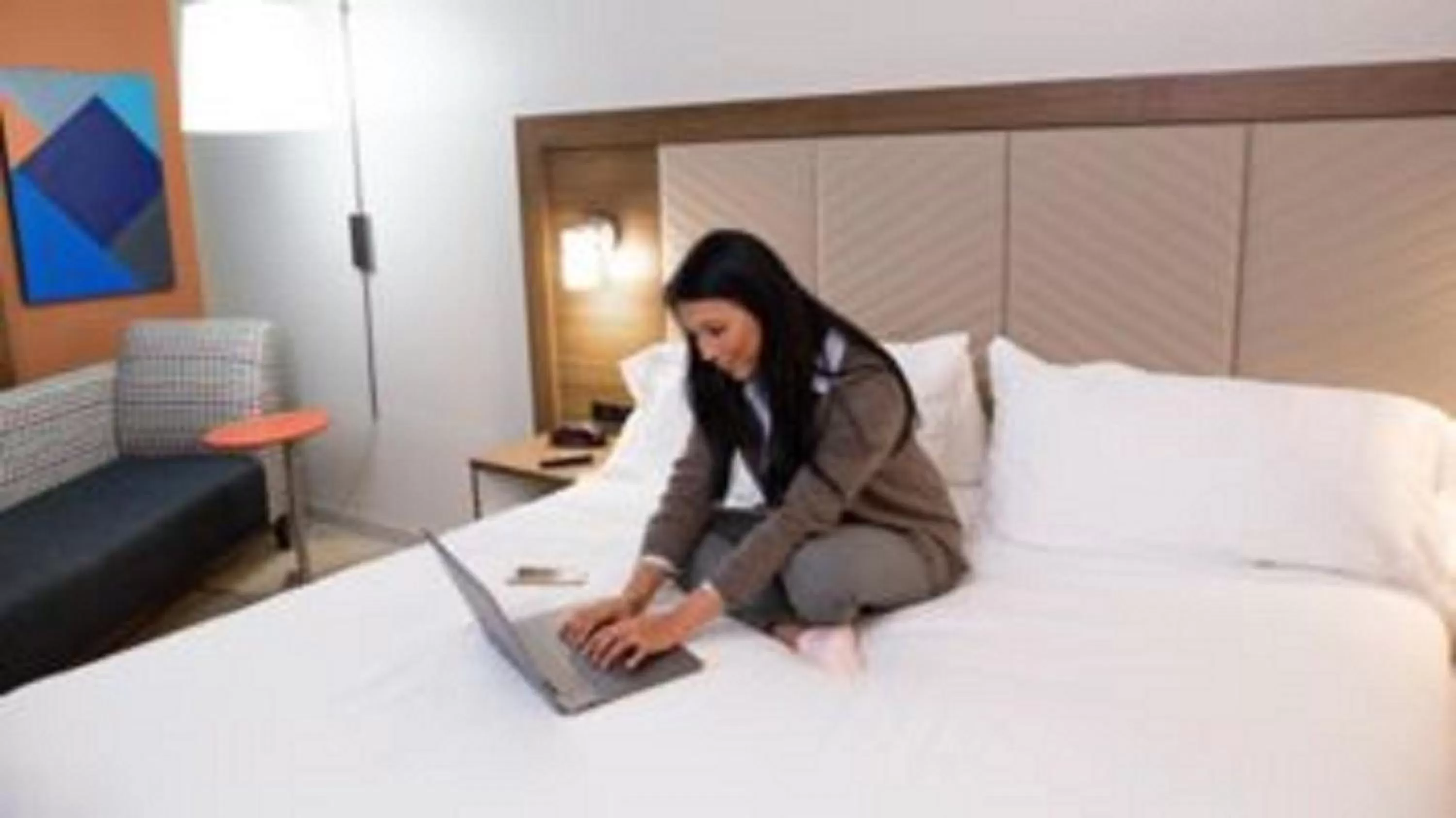 locker, Bed in Holiday Inn Express Pune Pimpri by IHG