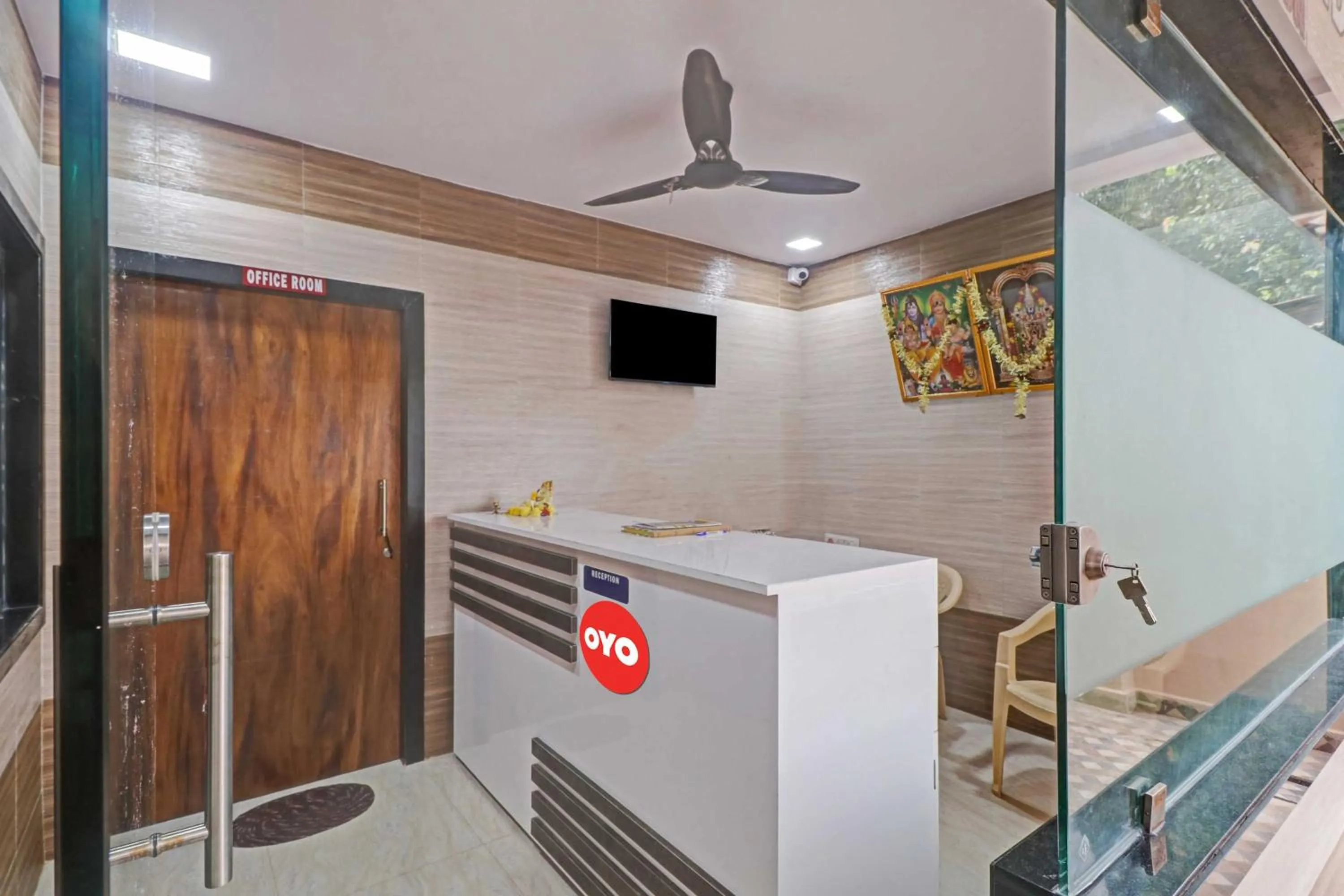 Facade/entrance, Bathroom in Hotel Vallabha Residency