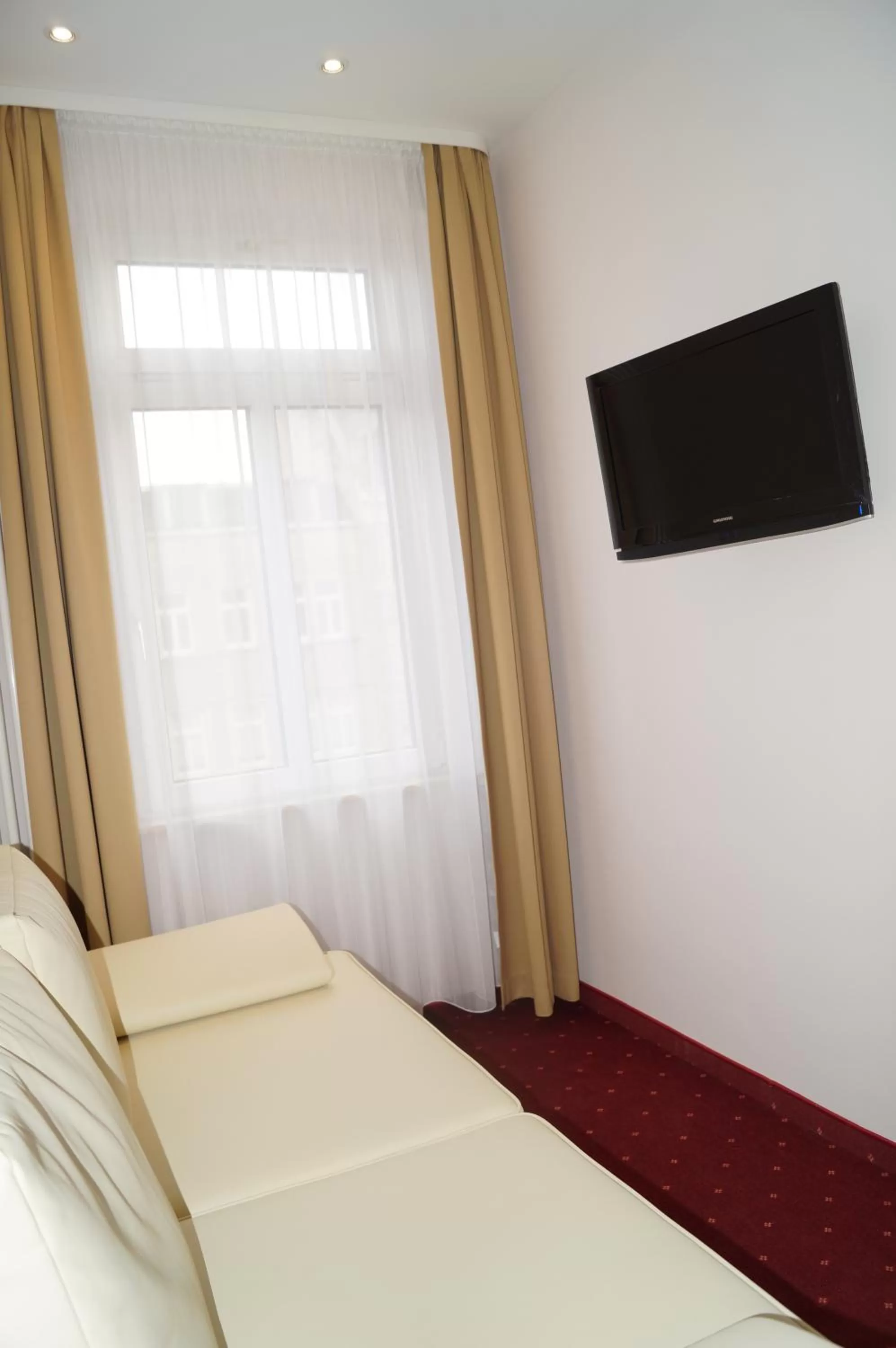 TV and multimedia, Bed in Hotel via City Leipzig Mitte
