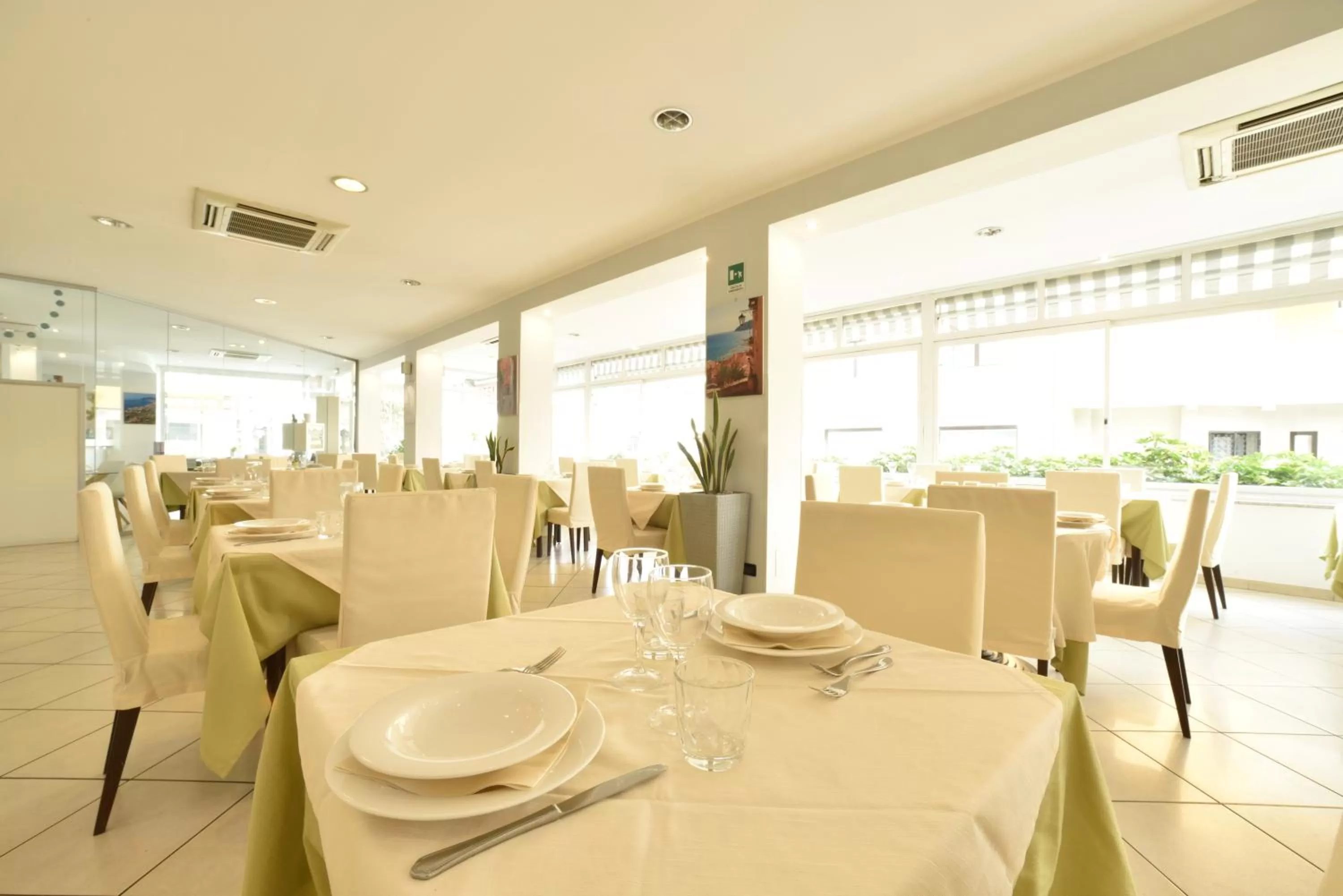 Restaurant/places to eat in Hotel Ristorante La Marina Mhotelsgroup