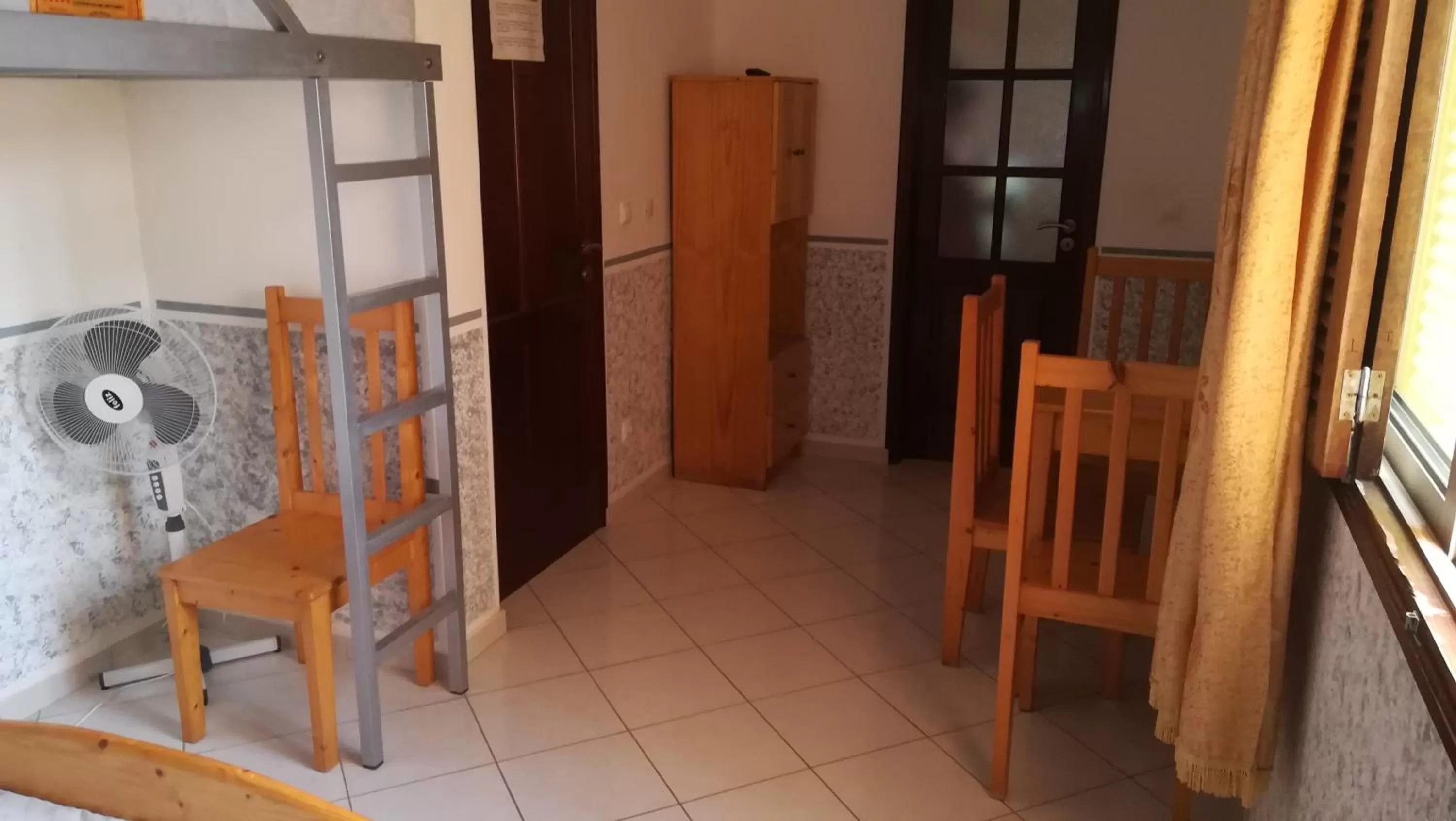 Bunk Bed in Basic Hotel