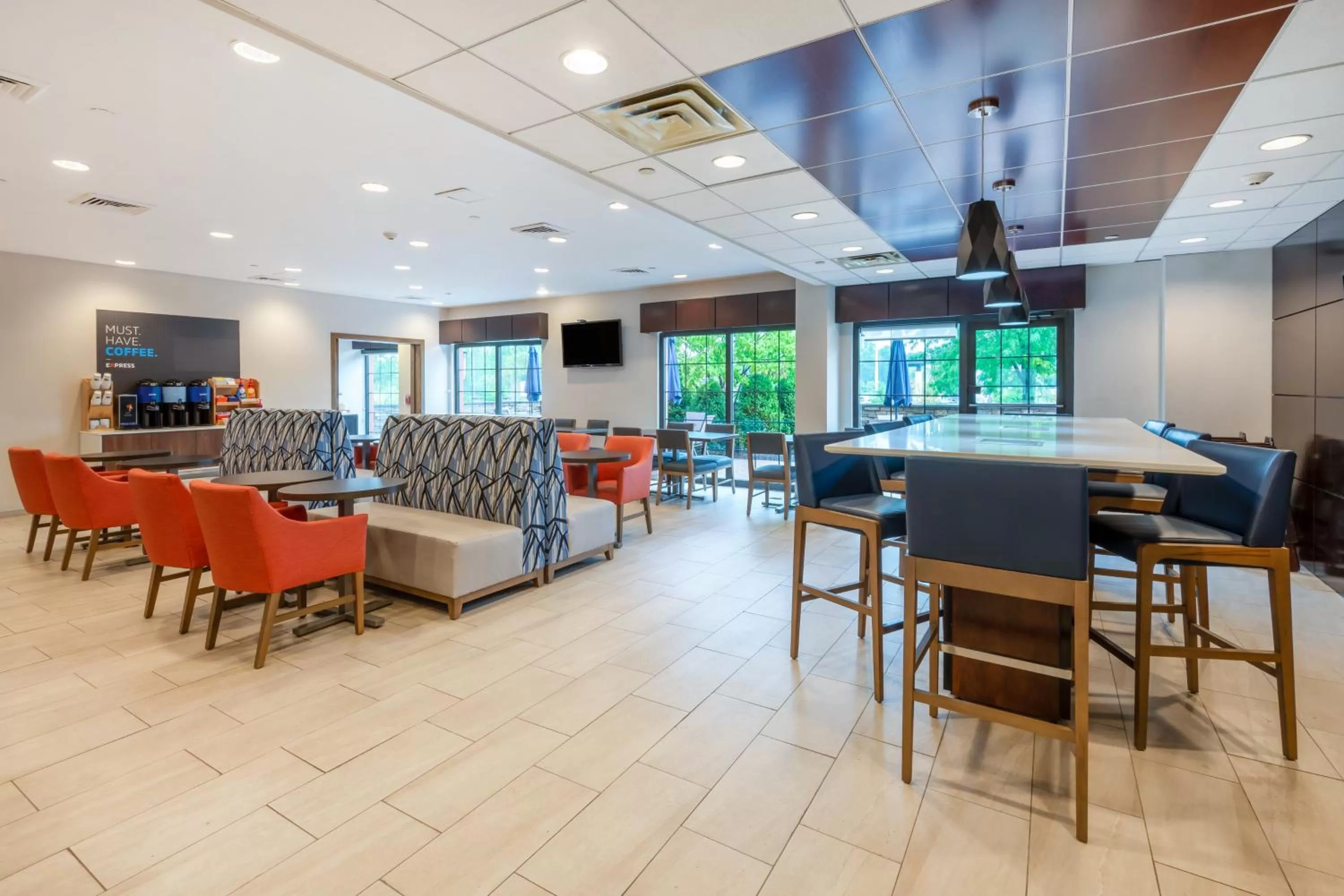 Breakfast in Holiday Inn Express Philadelphia NE-Bensalem by IHG