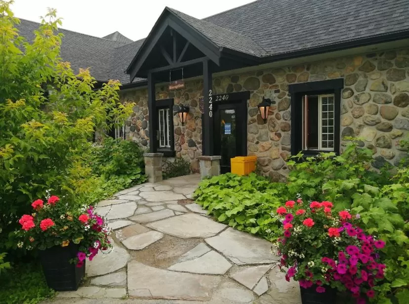 Property Building in Condo-loft avec cuisinette