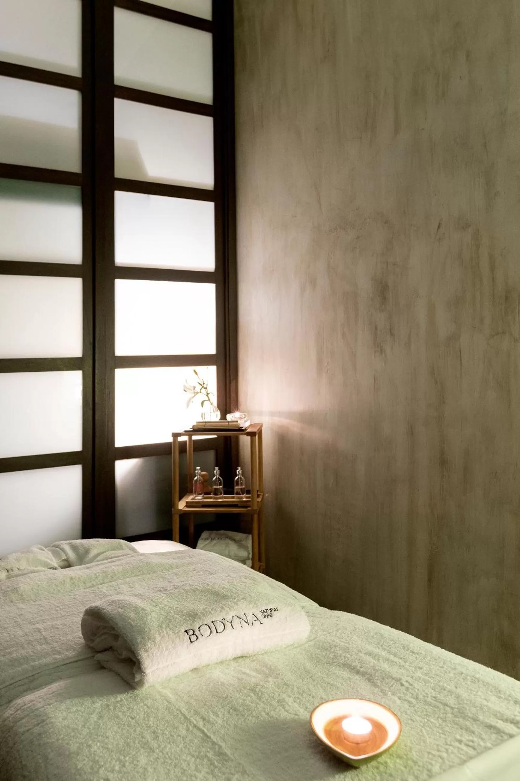 Massage, Bed in Hospes Palacio del Bailio, a Member of Design Hotels