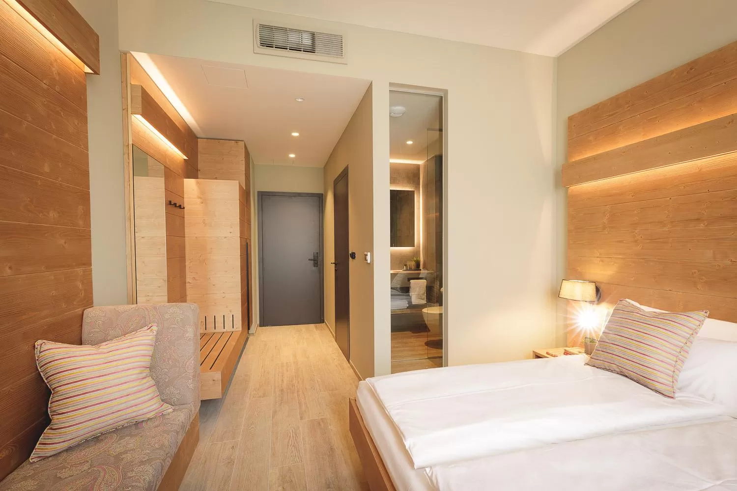 Bed in Boutique Hotel Sunrose 7 - Gourmet & SPA