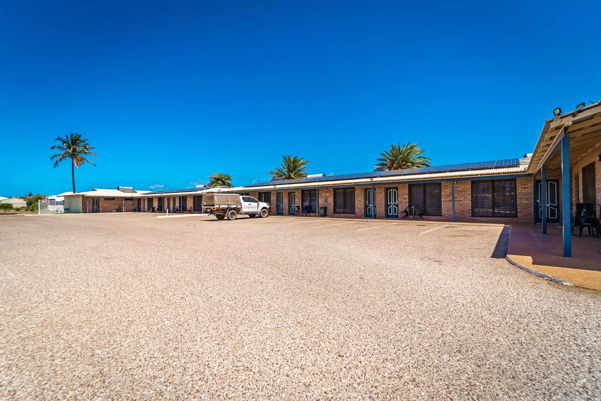 Property building in Carnarvon Motel