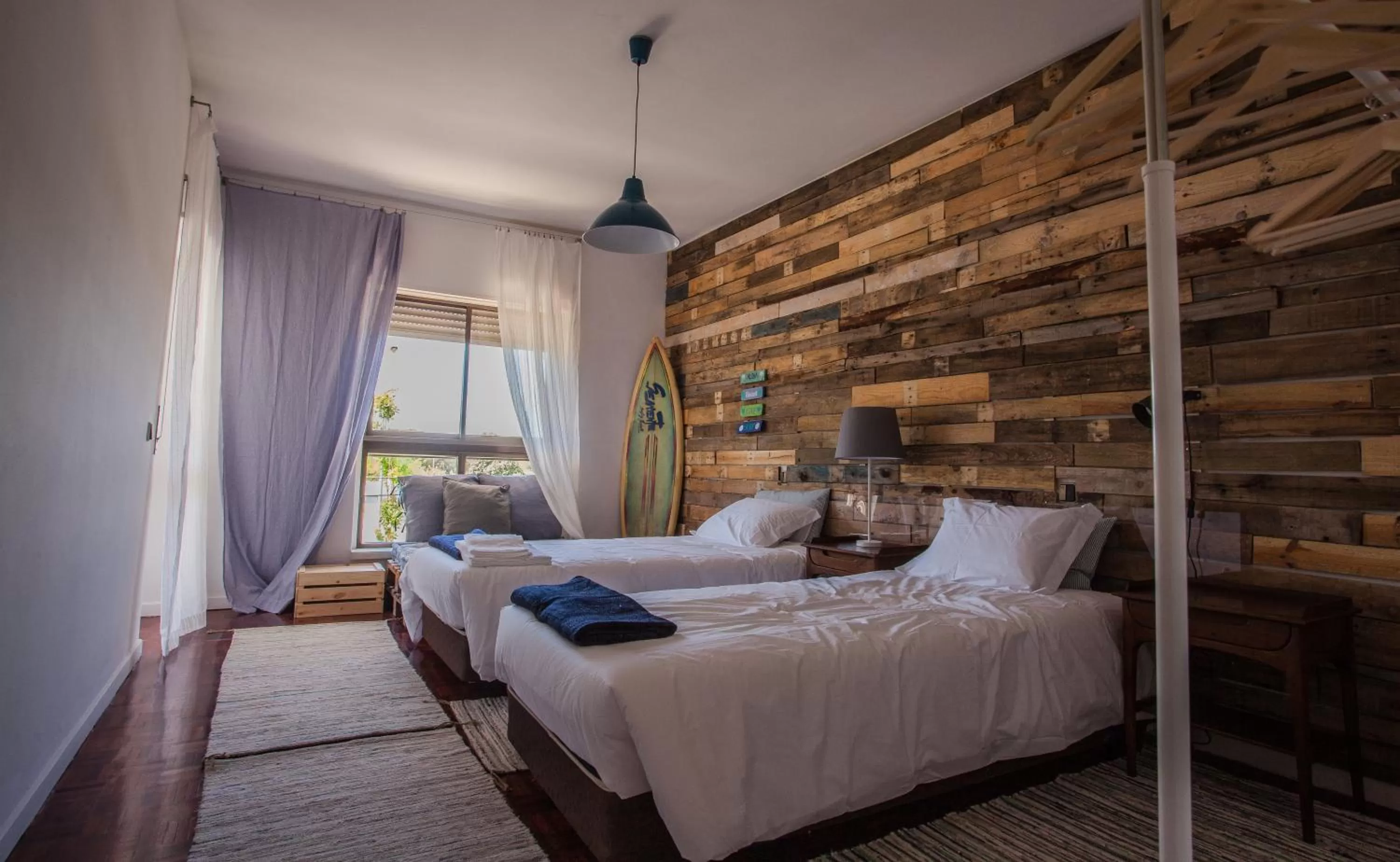 Bed in Lisbon Surf Villa