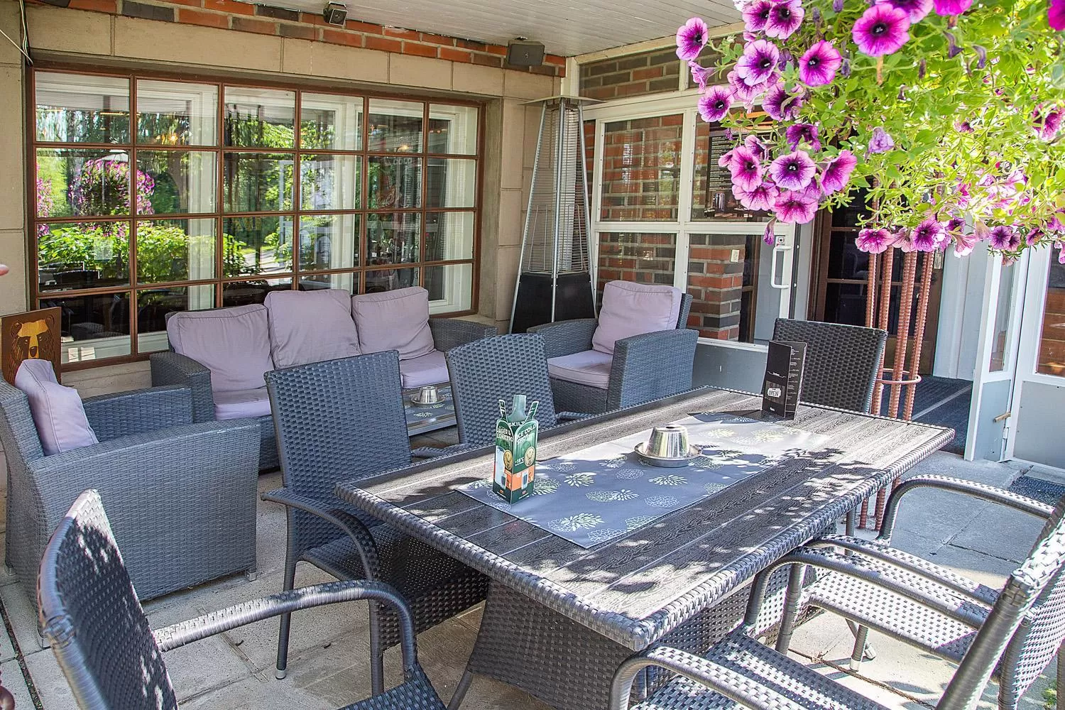 Patio in Hotelli-Ravintola Gasthaus Lohja