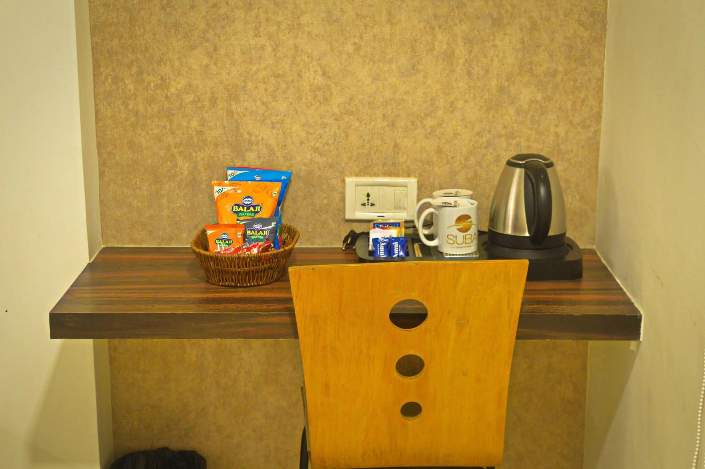 Bedroom in Click Hotel by Suba, Jamnagar