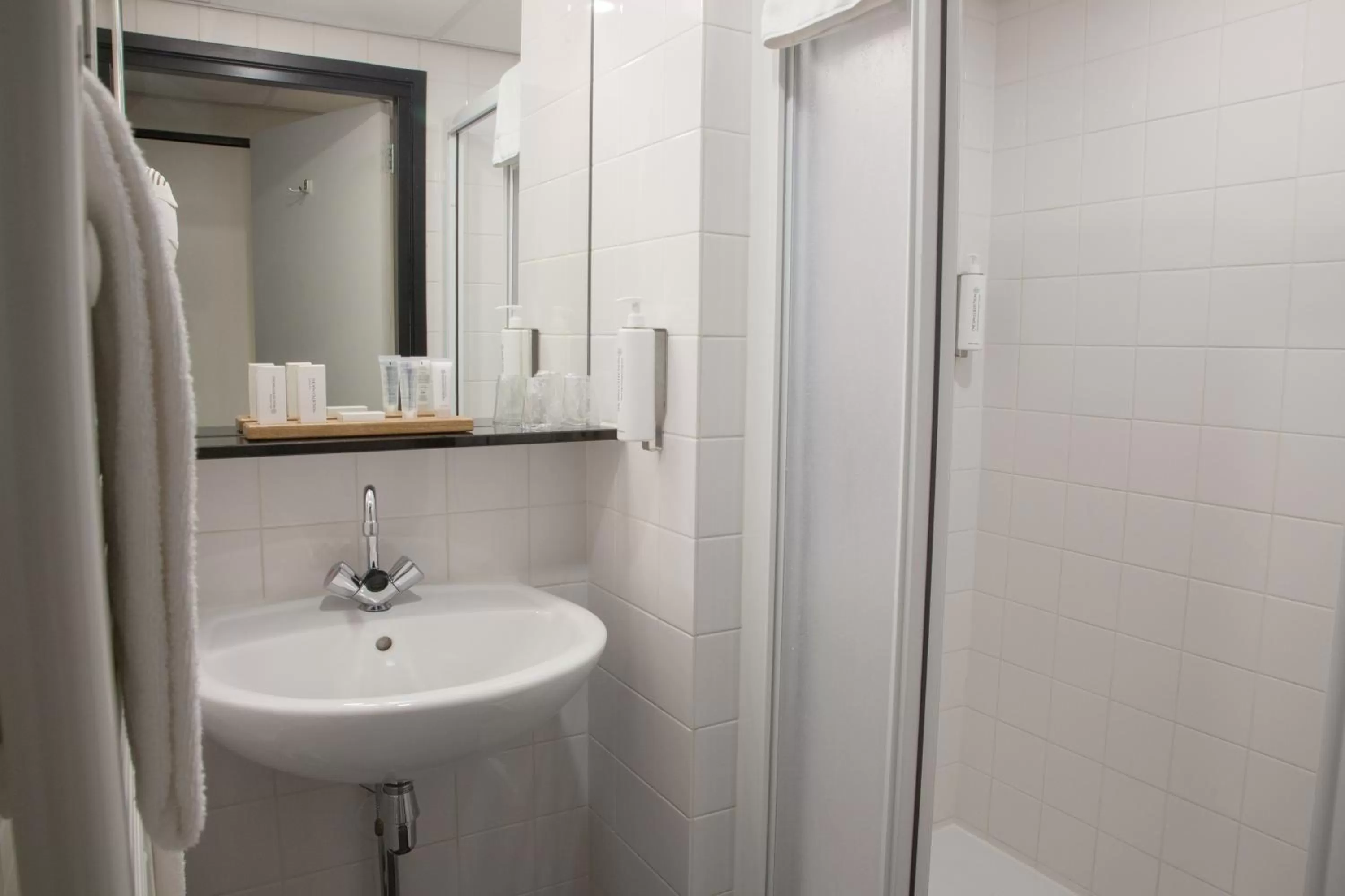 Shower in Hotel Bieze