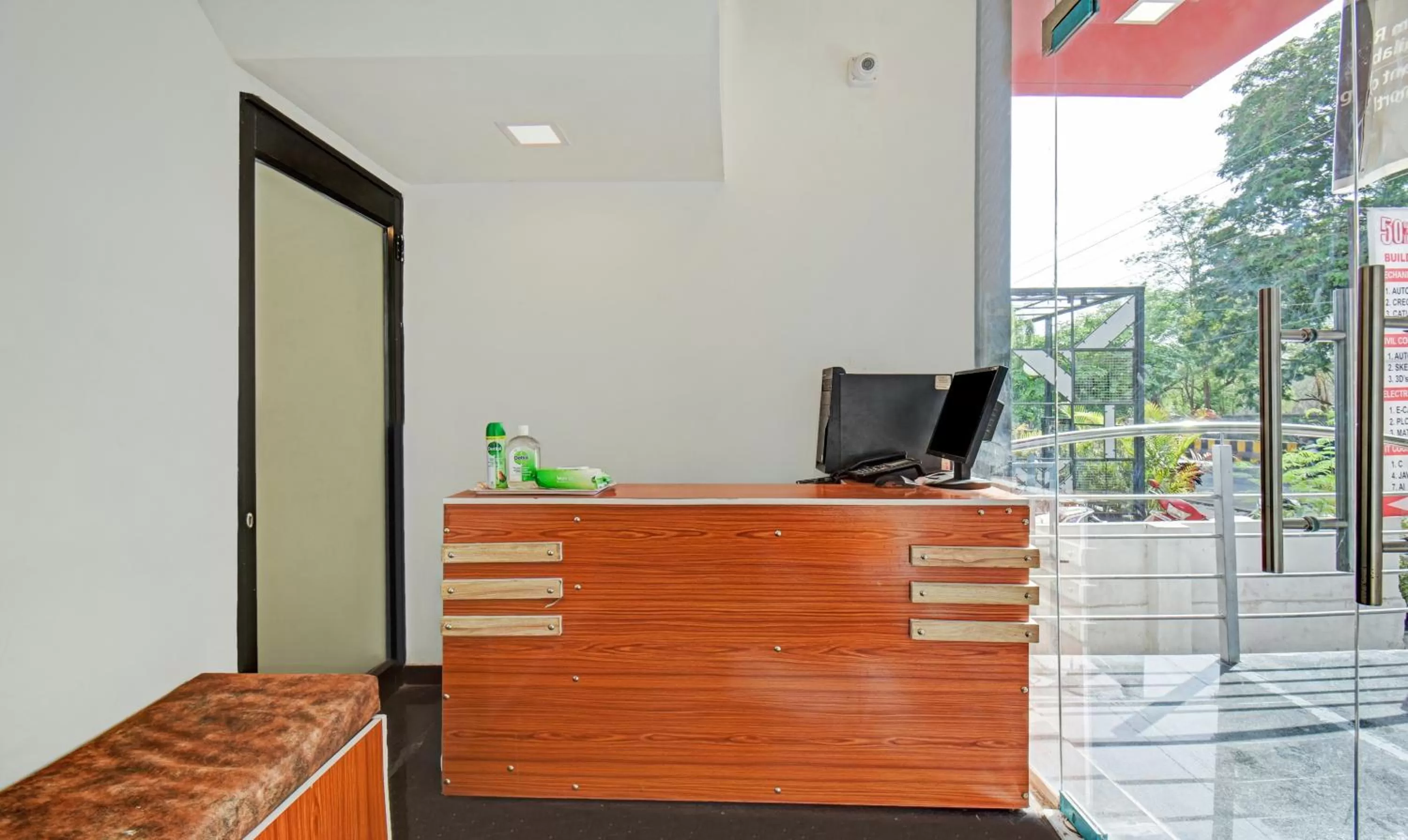 Lobby or reception in Treebo Villa Inn Aurangabad