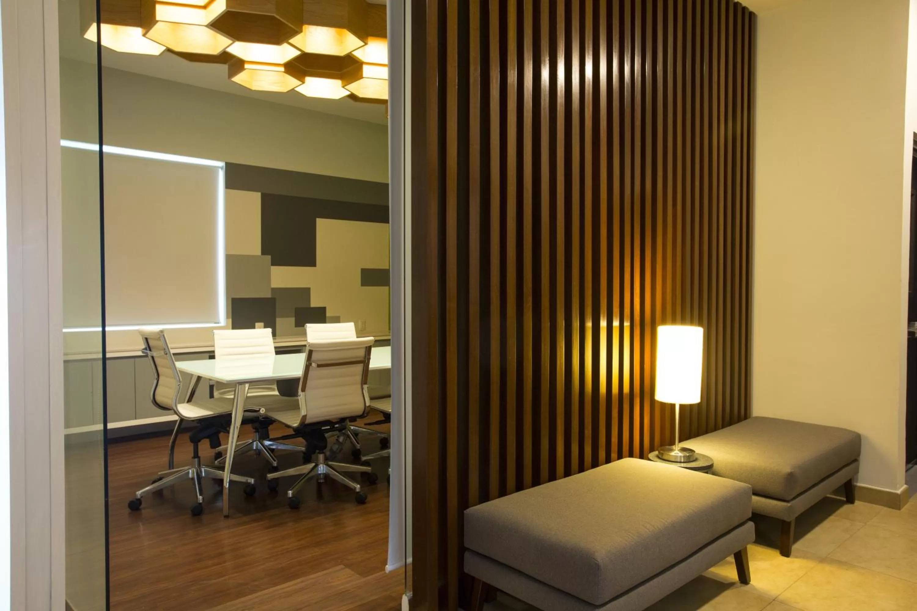 Meeting/conference room in Holiday Inn Express Mérida by IHG