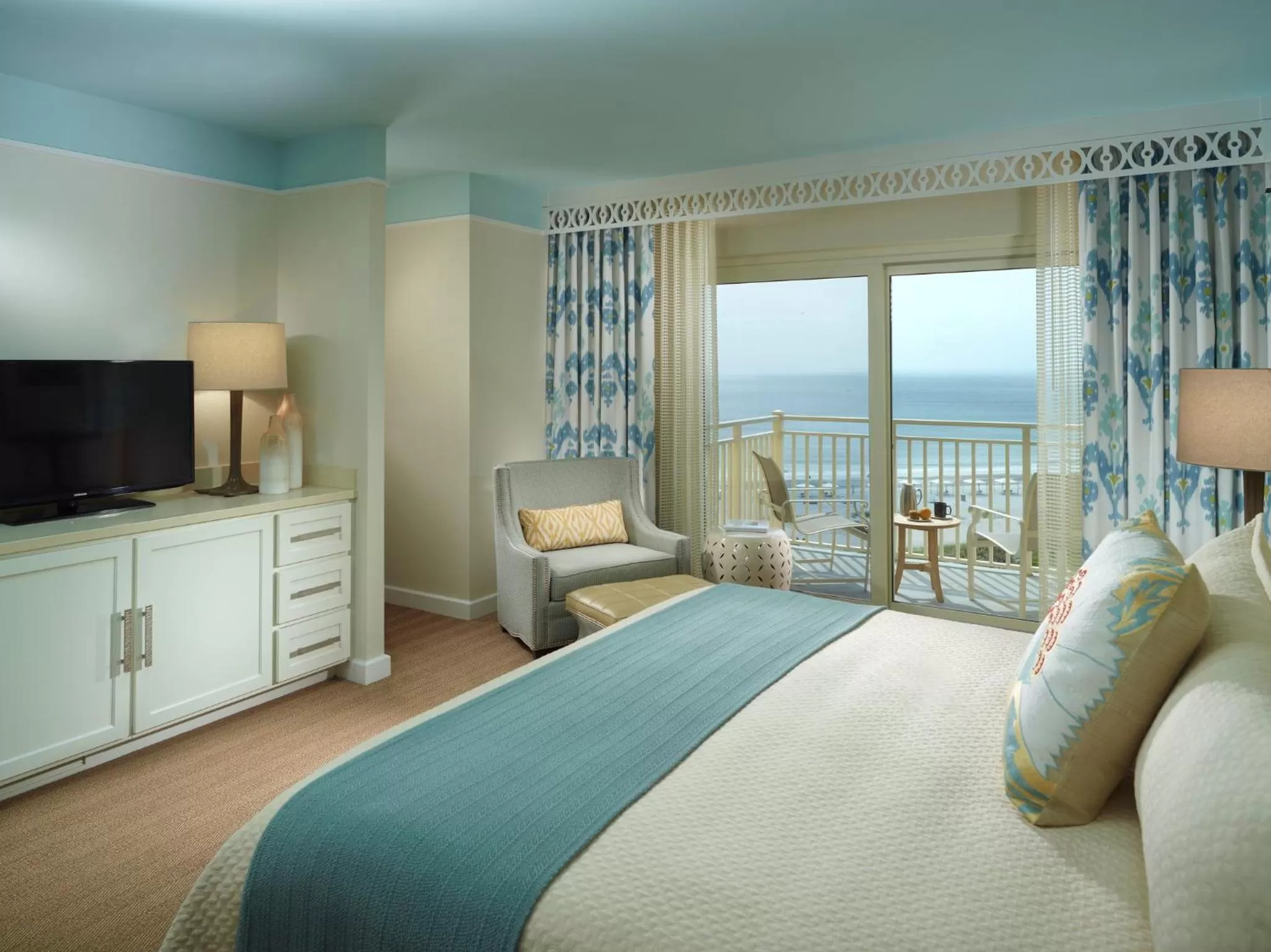 Photo of the whole room, Bed in Omni Amelia Island Resort & Spa