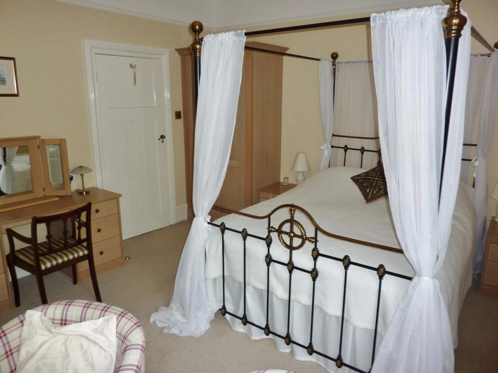 Bed in The Manse B&B