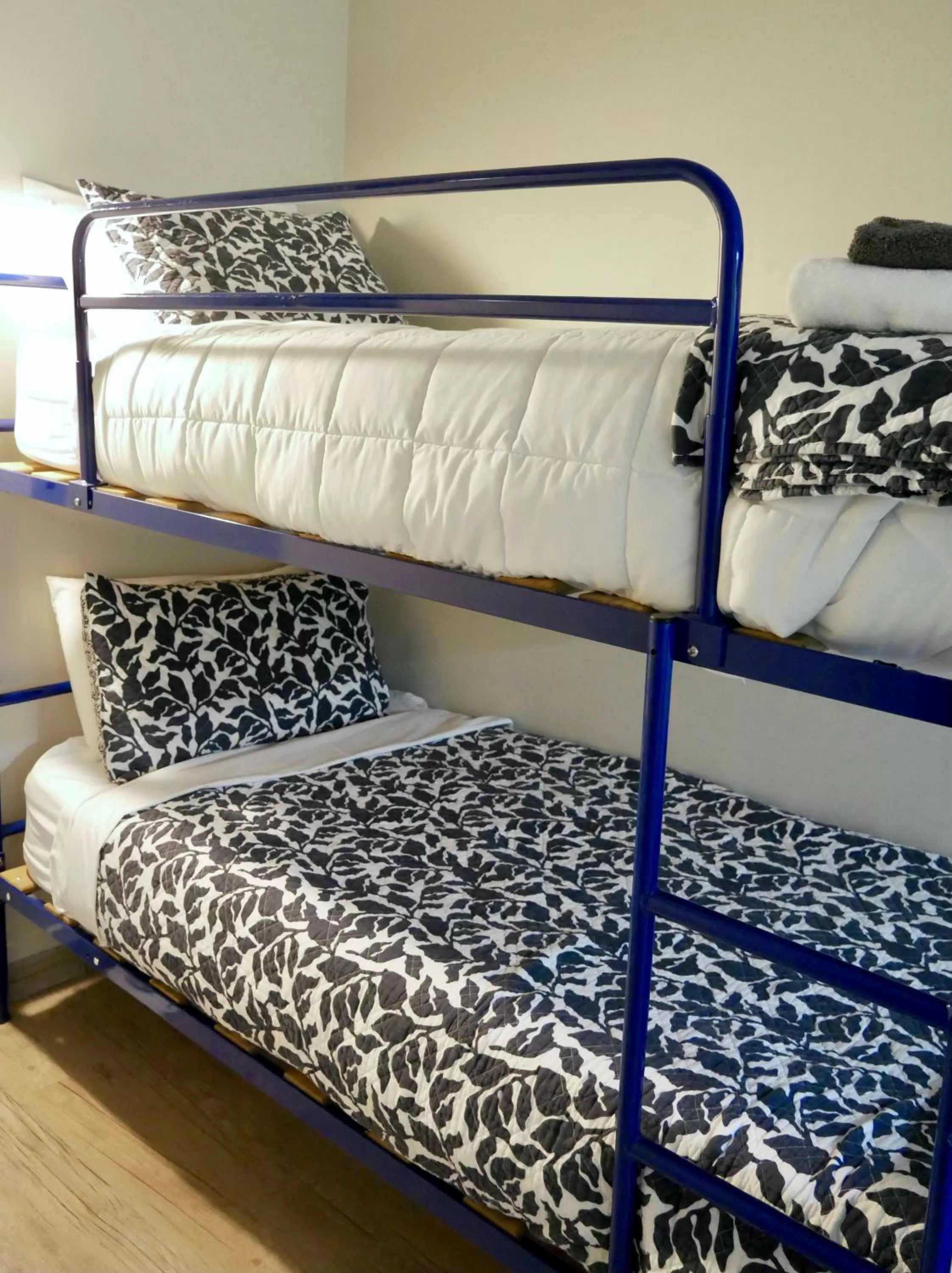 bunk bed, Bed in Boulevard Waters