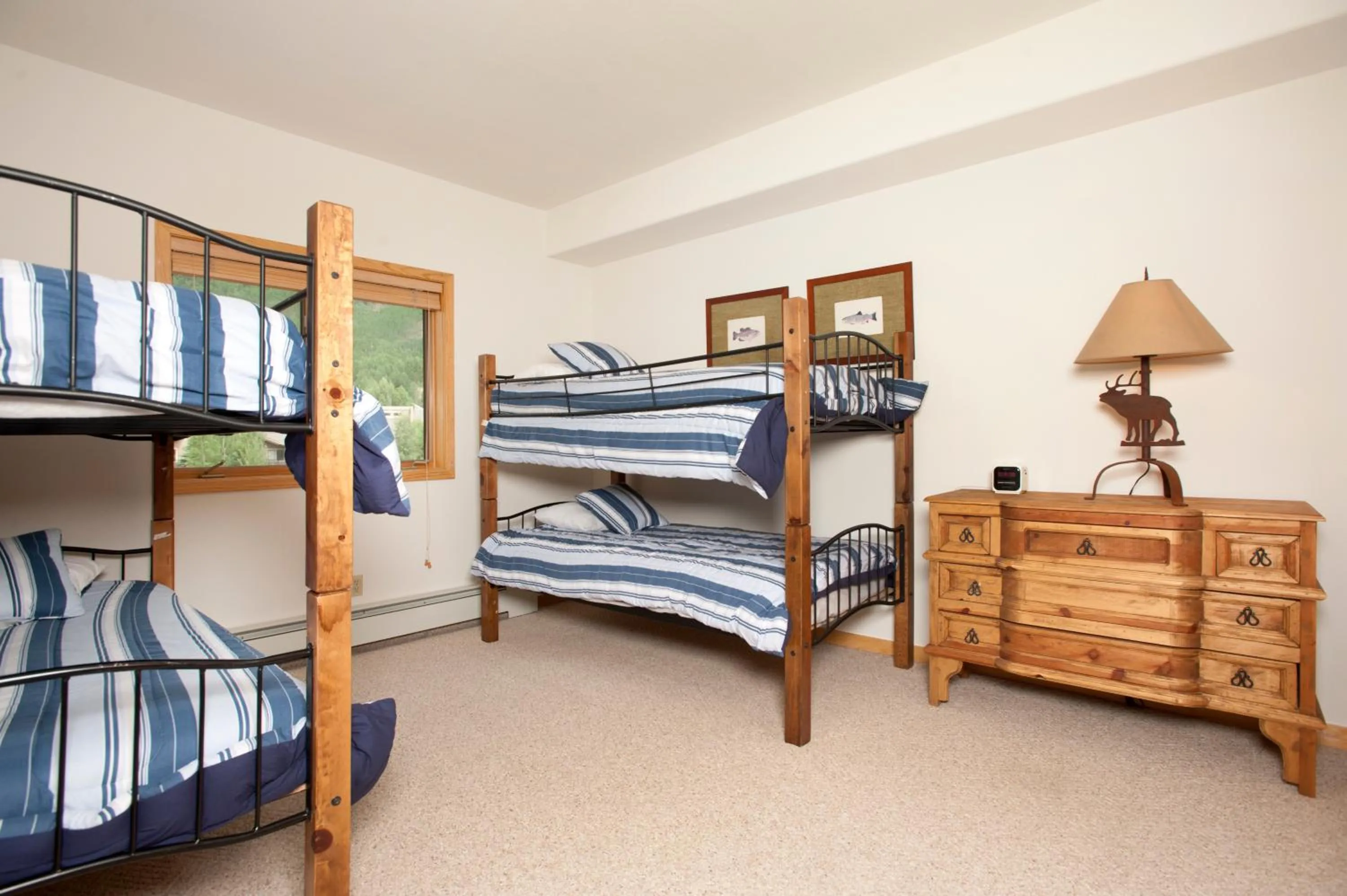 Bed in Gateway Mountain Lodge by Keystone Resort