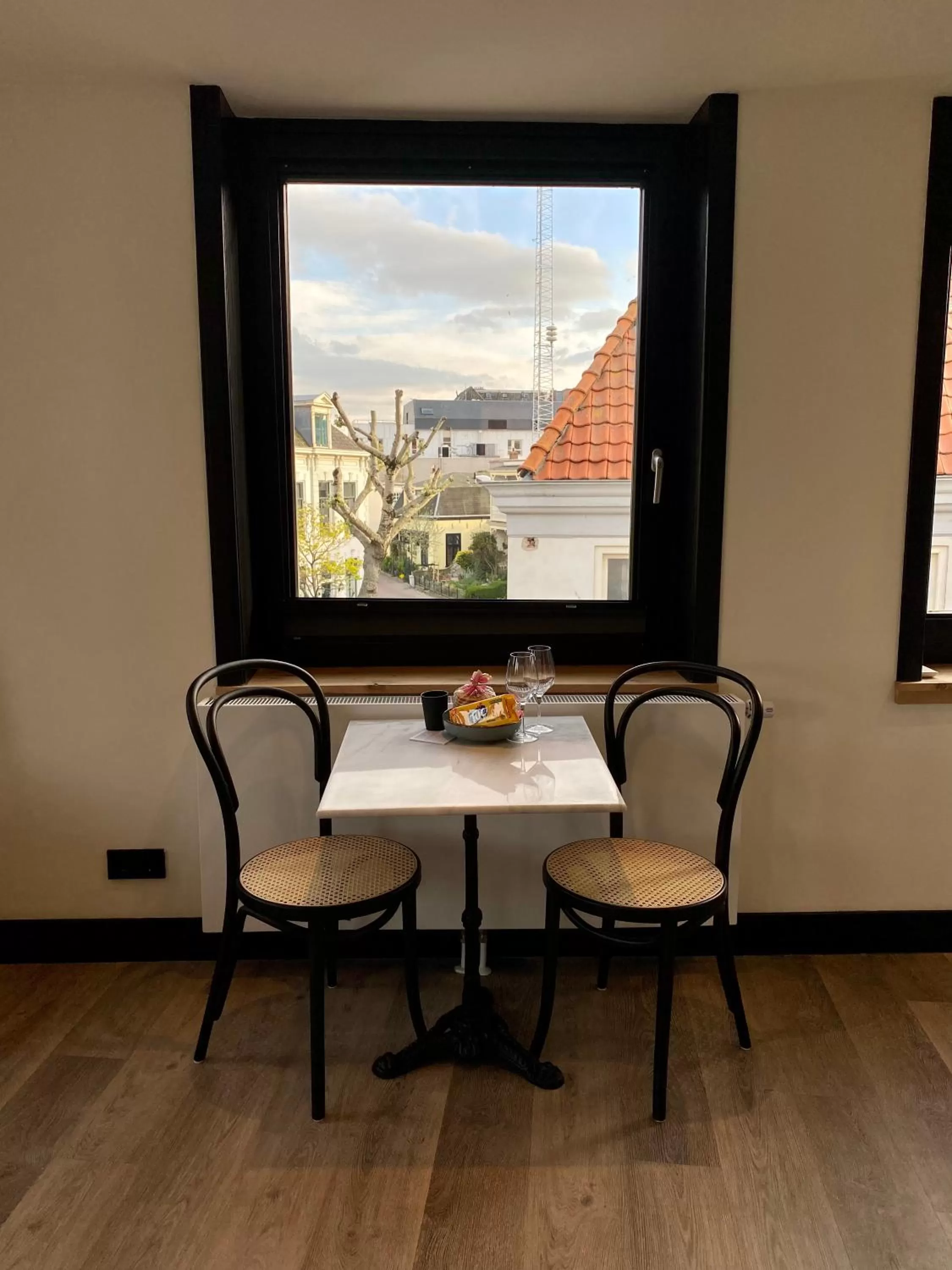 Dining area, Seating Area in Boutique Hotel LE•BAR