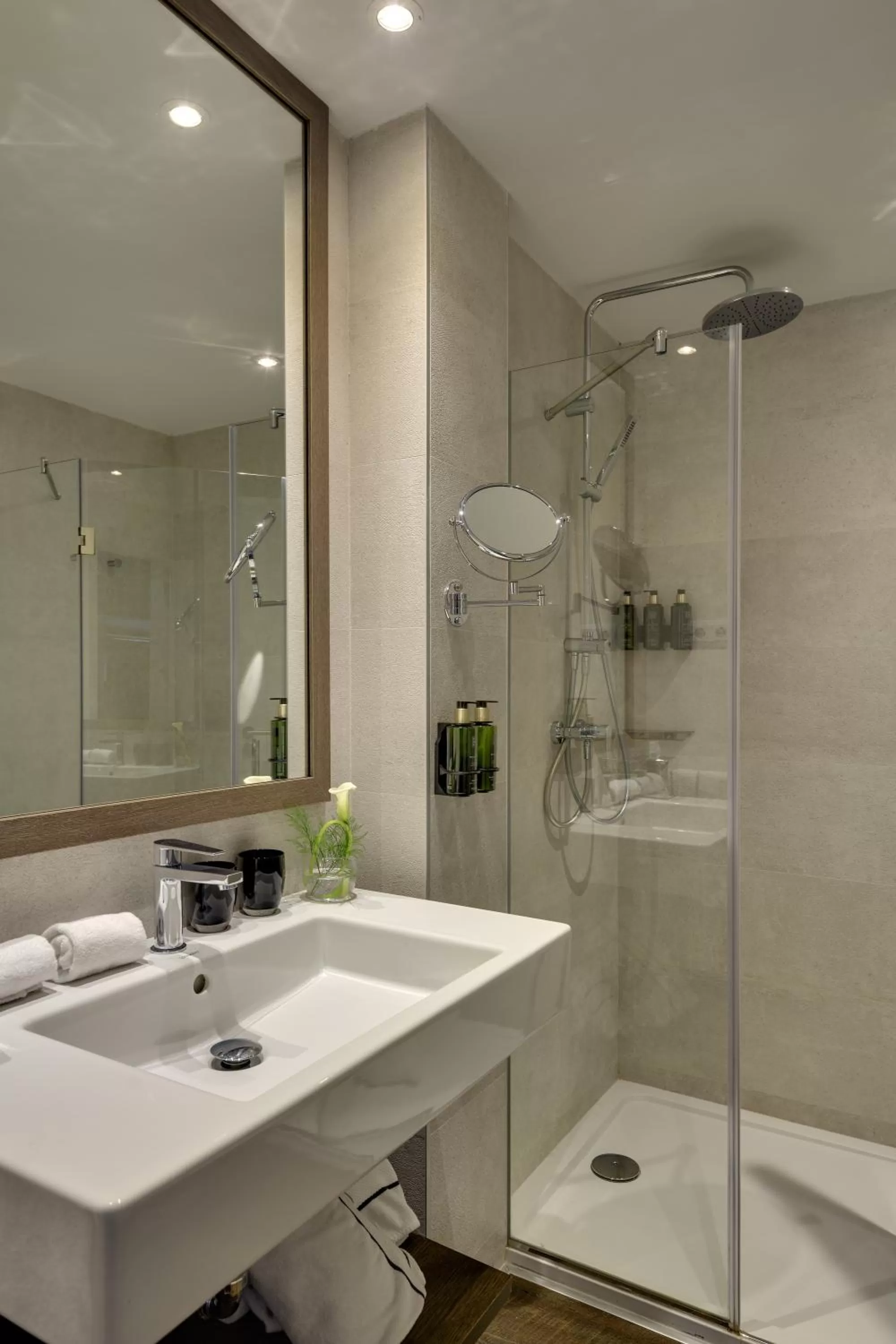 Bathroom in Melia Madrid Serrano