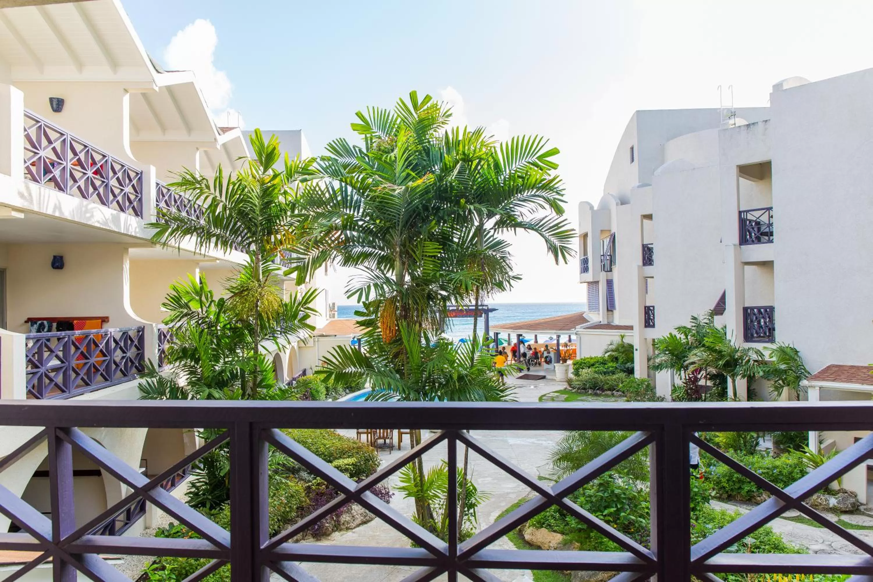 Other in Infinity on the Beach