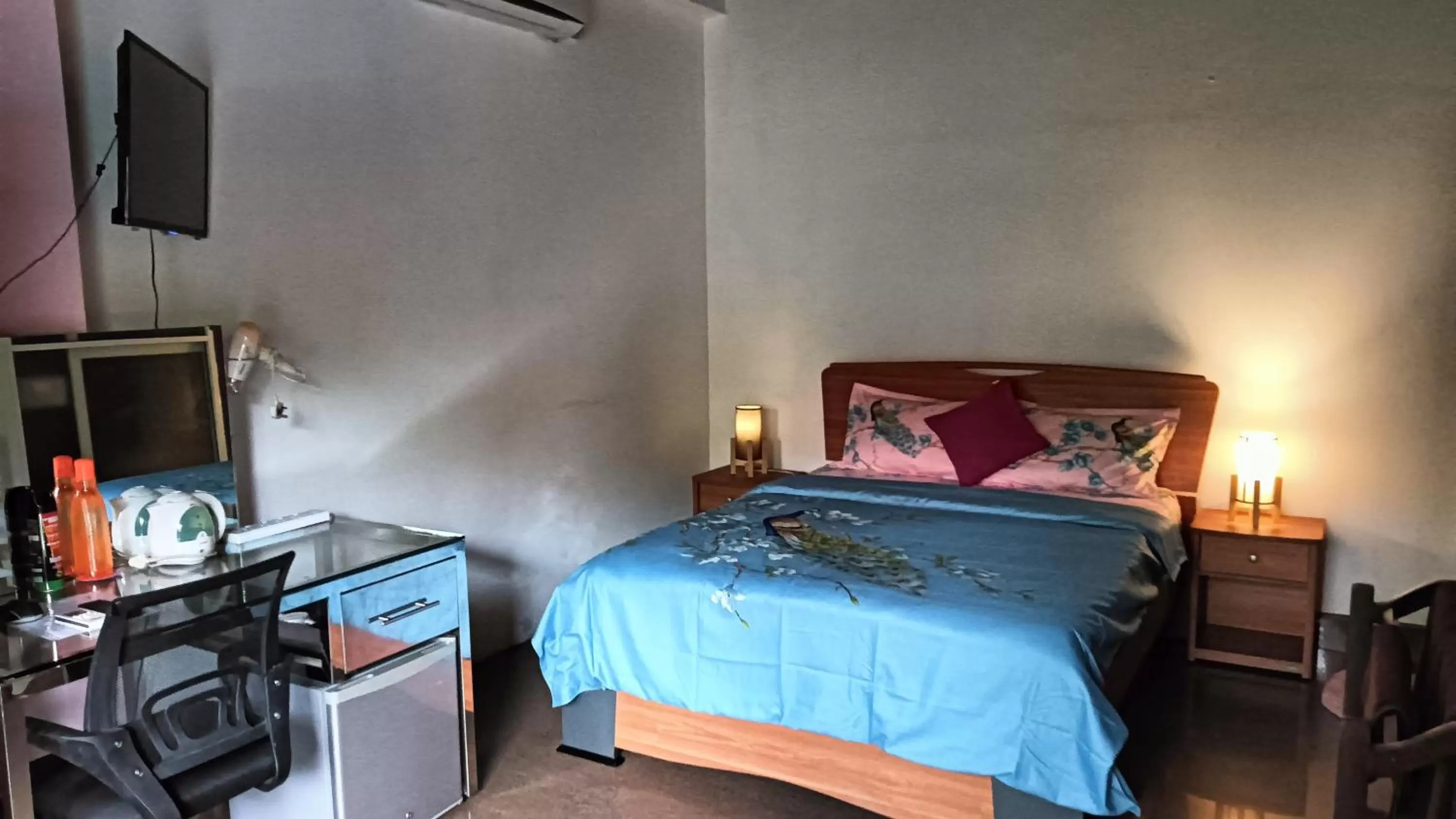 TV and multimedia, Bed in Palms Villa