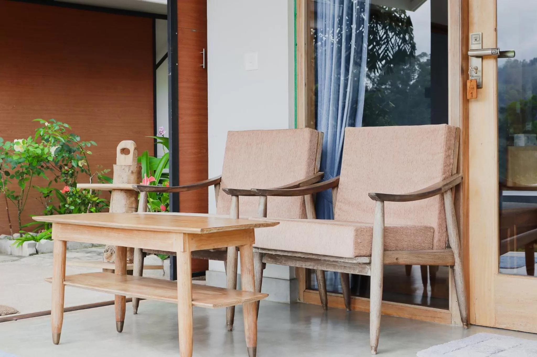 Seating area in The One Ella