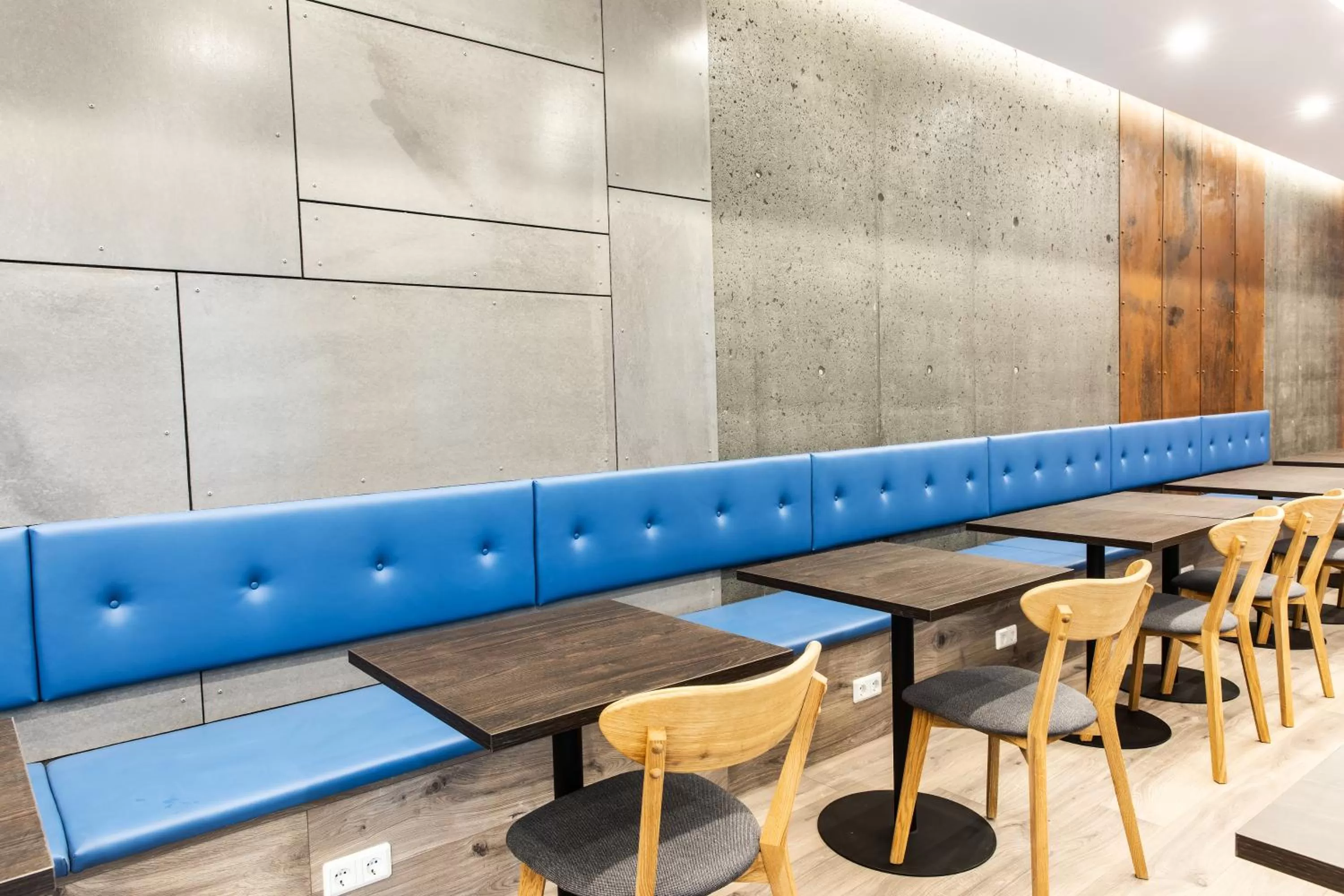 Dining area in Hotel South Coast