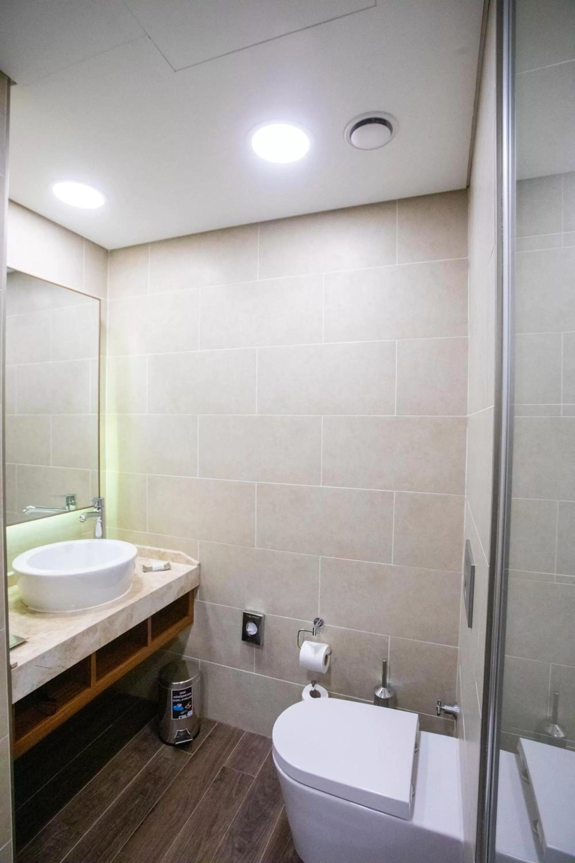 Toilet in DoubleTree by Hilton Trabzon