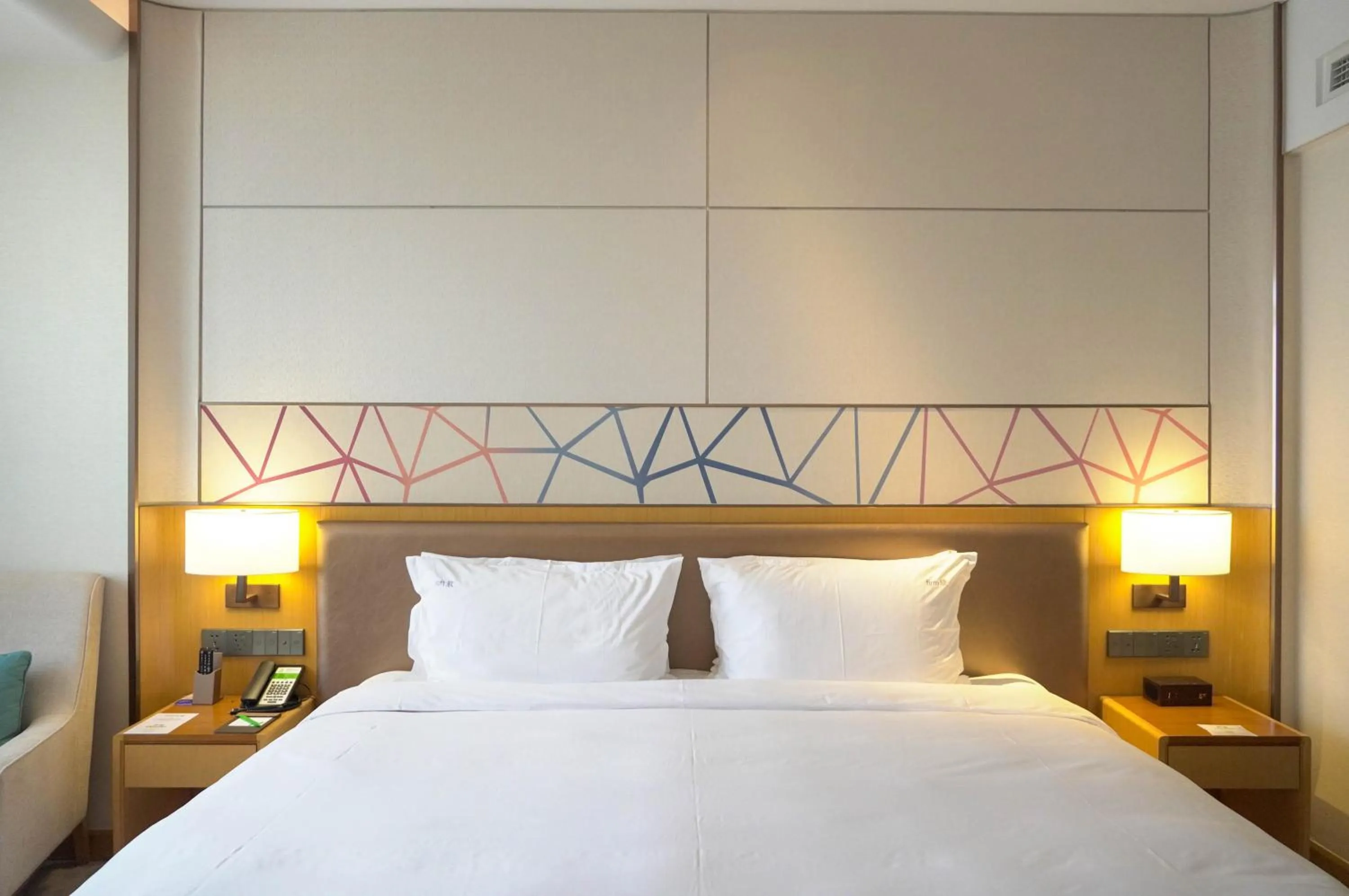 Bed in Holiday Inn Tianjin Xiqing by IHG