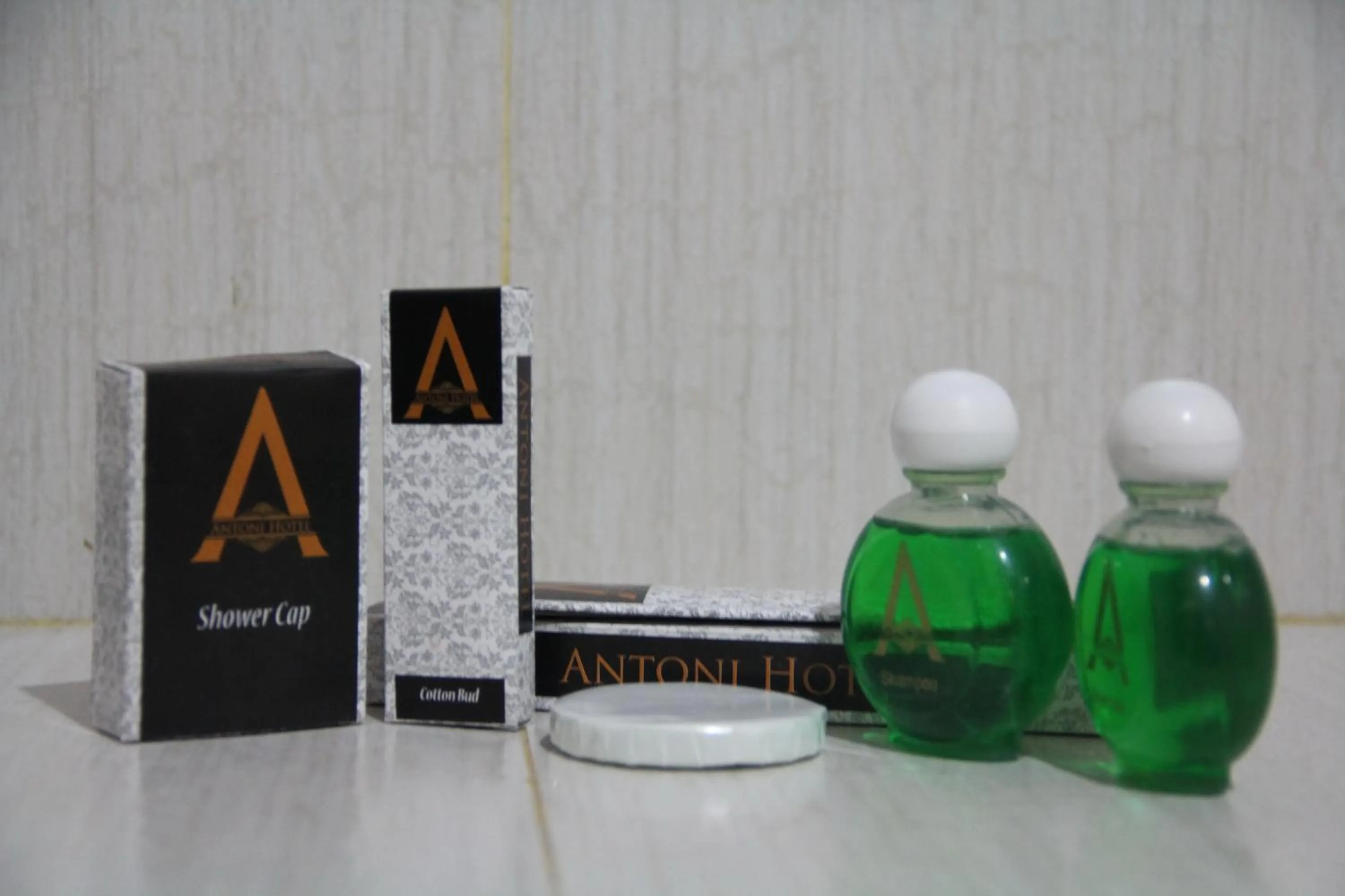 Bathroom in Antoni Hotel