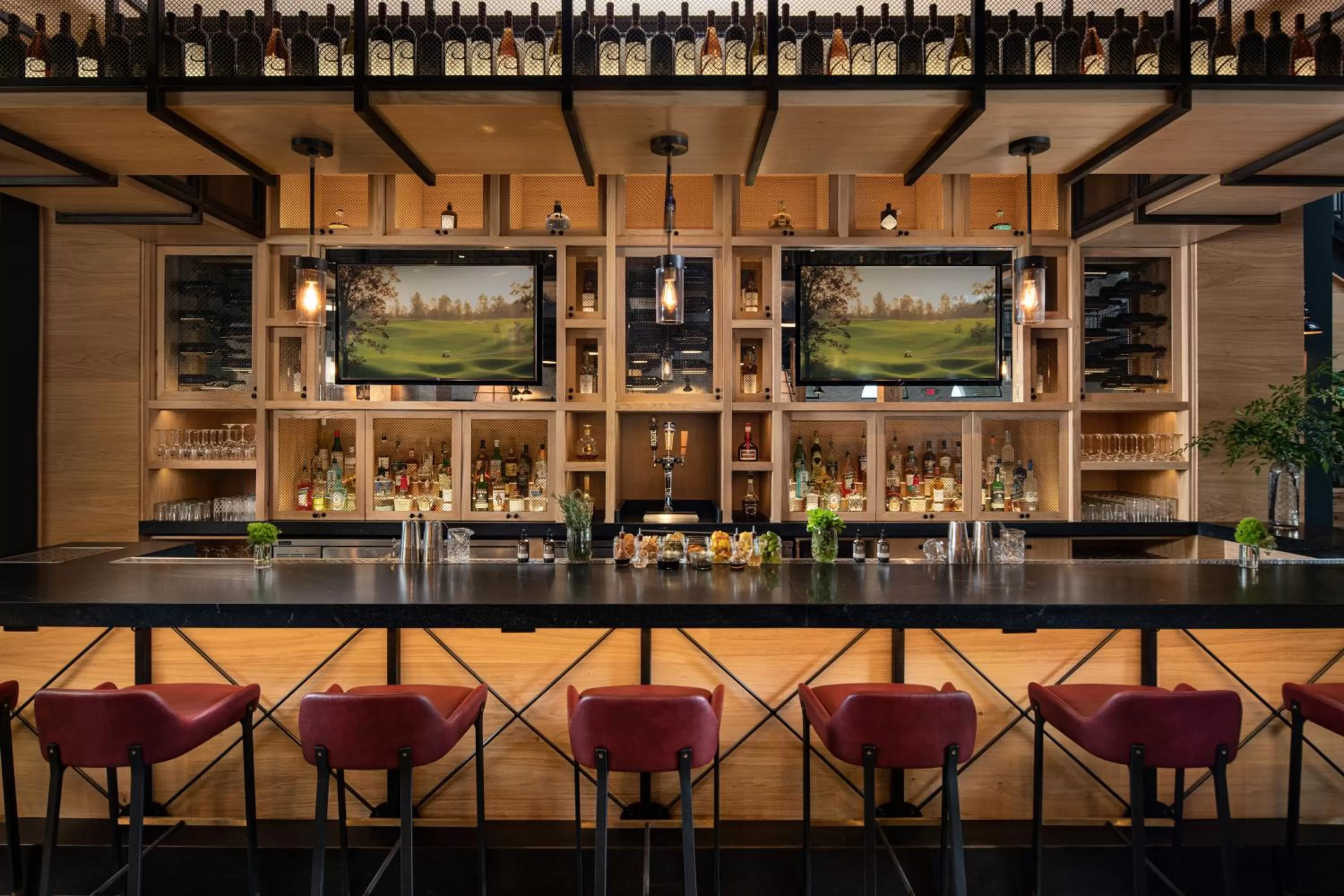 Restaurant/places to eat in Chateau Elan Winery