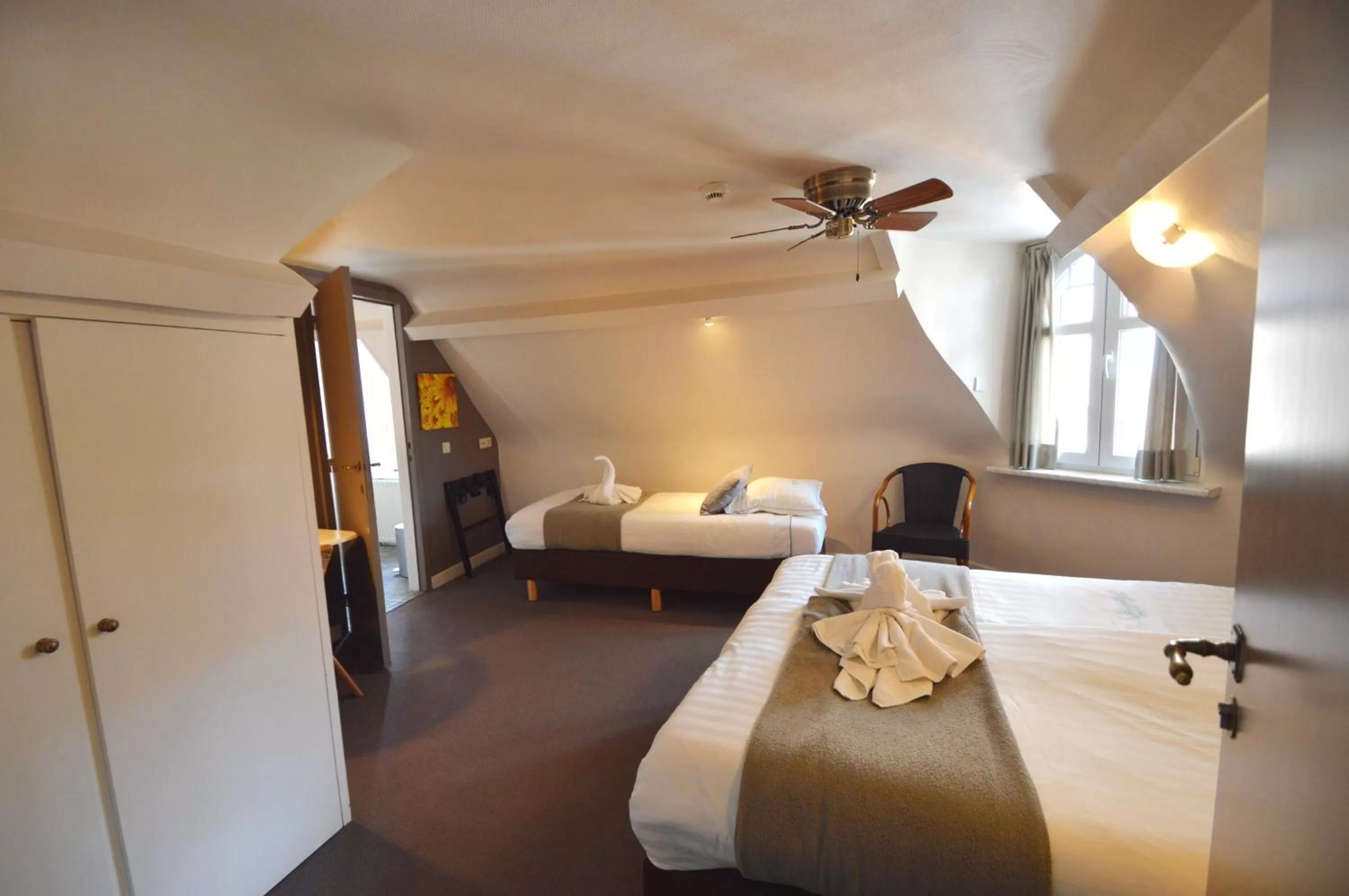 Bed in Hotel Ambrosia