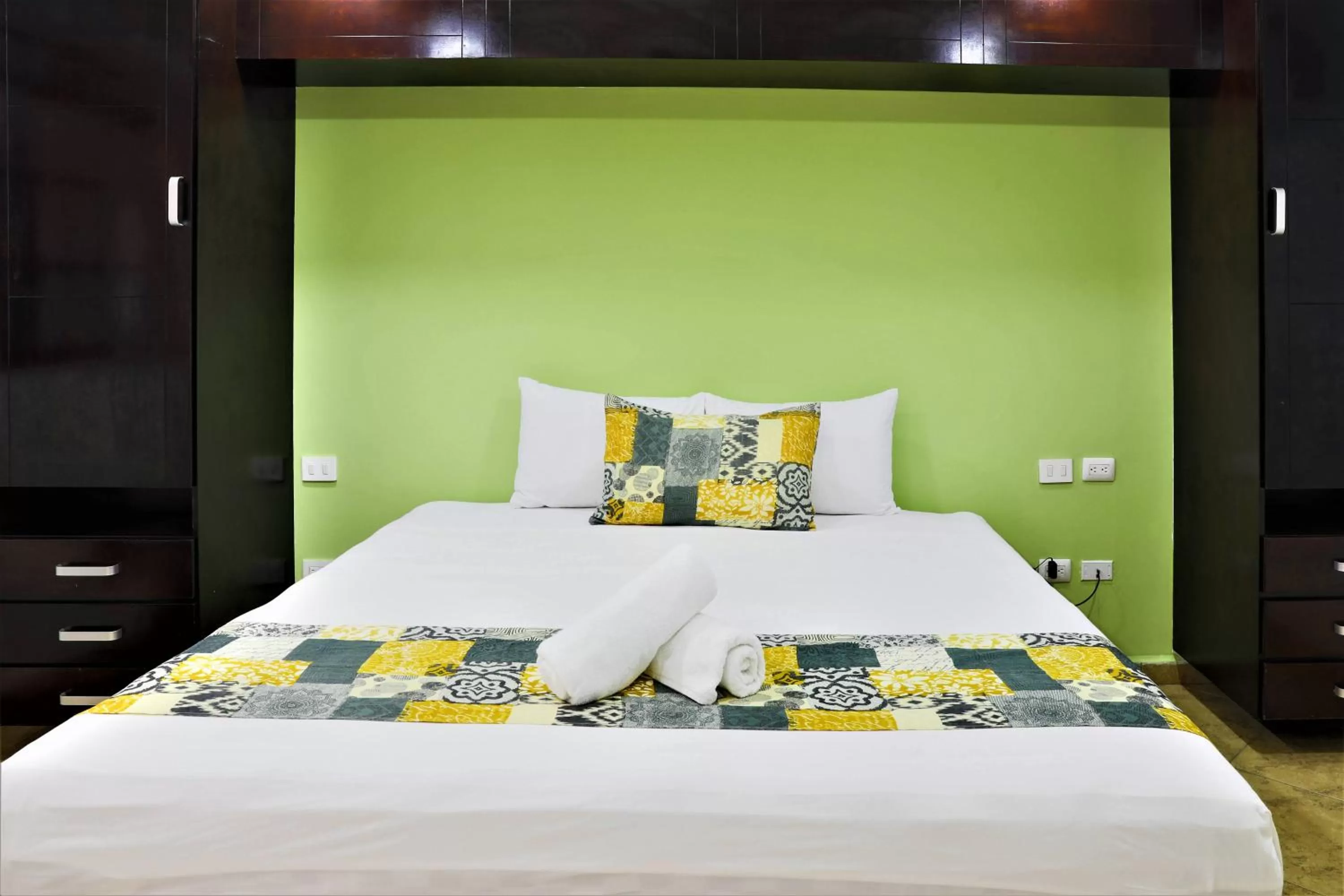 Bed in Hotel Colonial Playa del Carmen