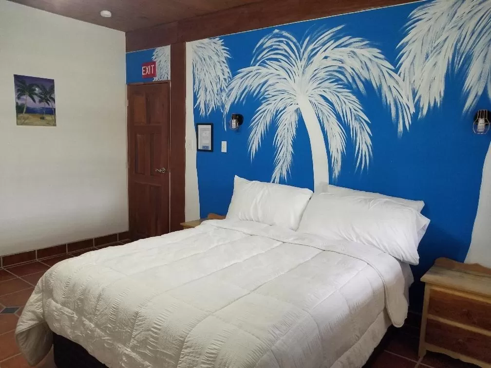 Bed in The BNB on Triggerfish Close to the airport