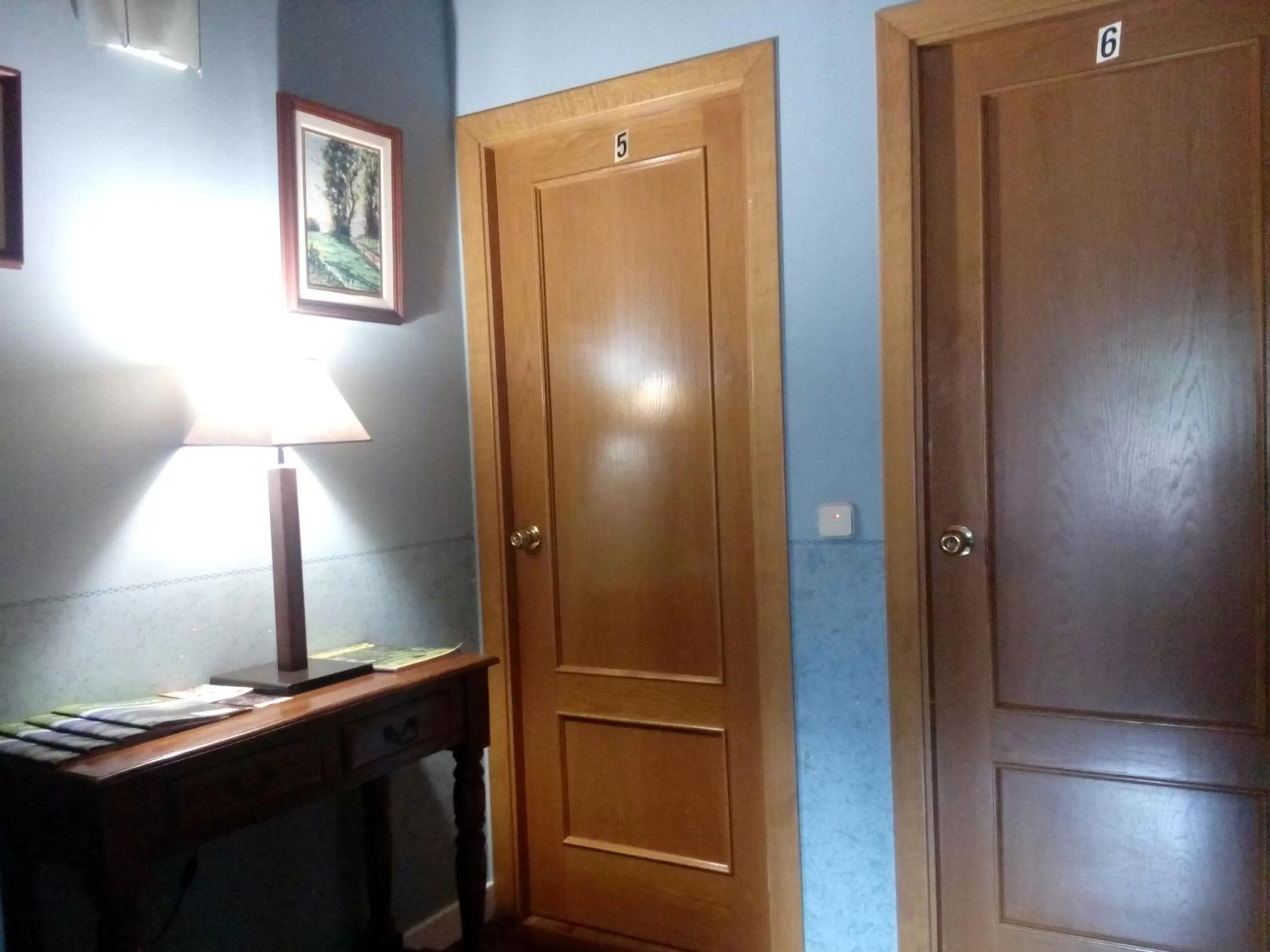 Lobby or reception, Bathroom in CAN MENCIÓ - Plaça Major